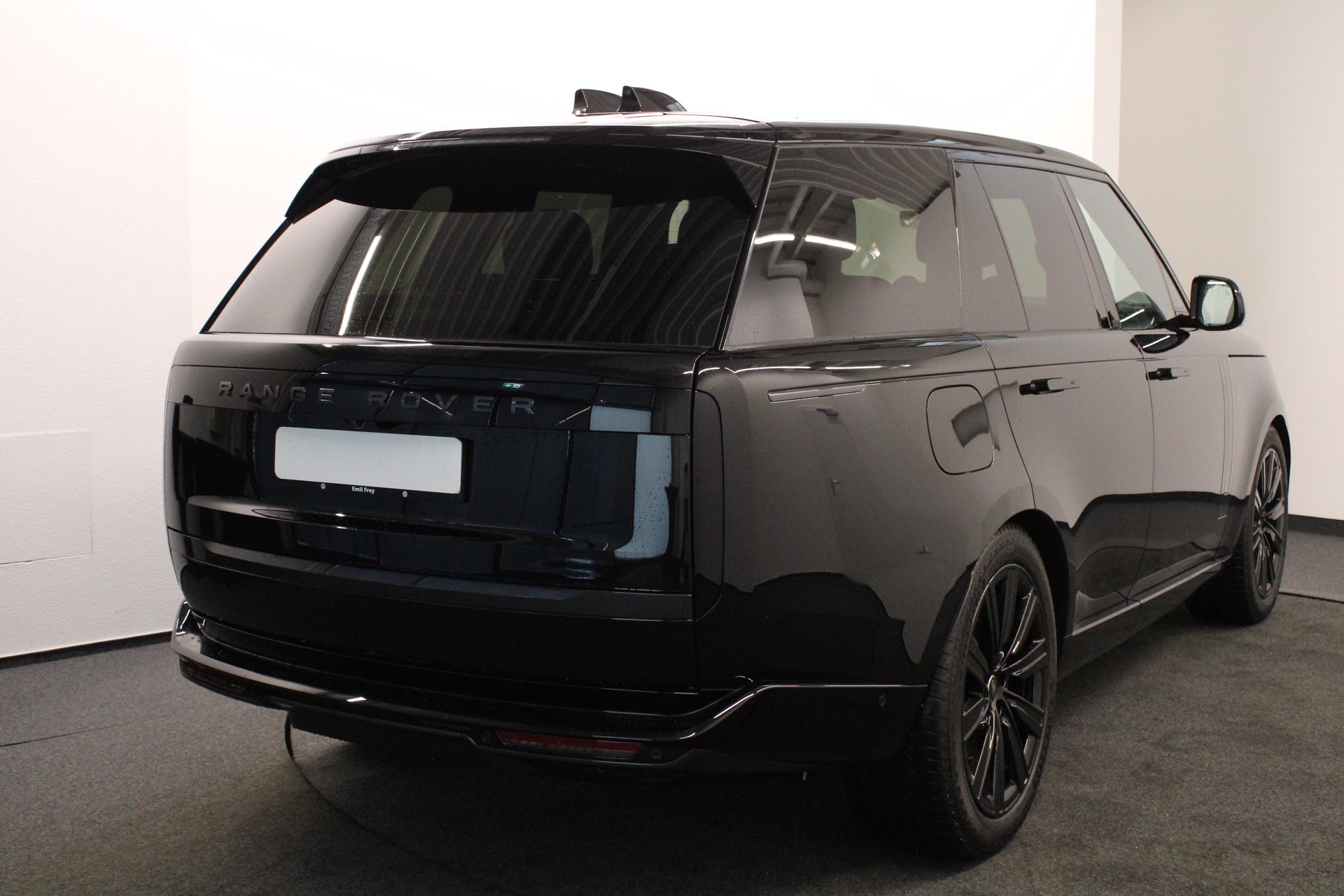 LAND ROVER Range Rover 3.0 I6 P460e HSE-showroom-element-3