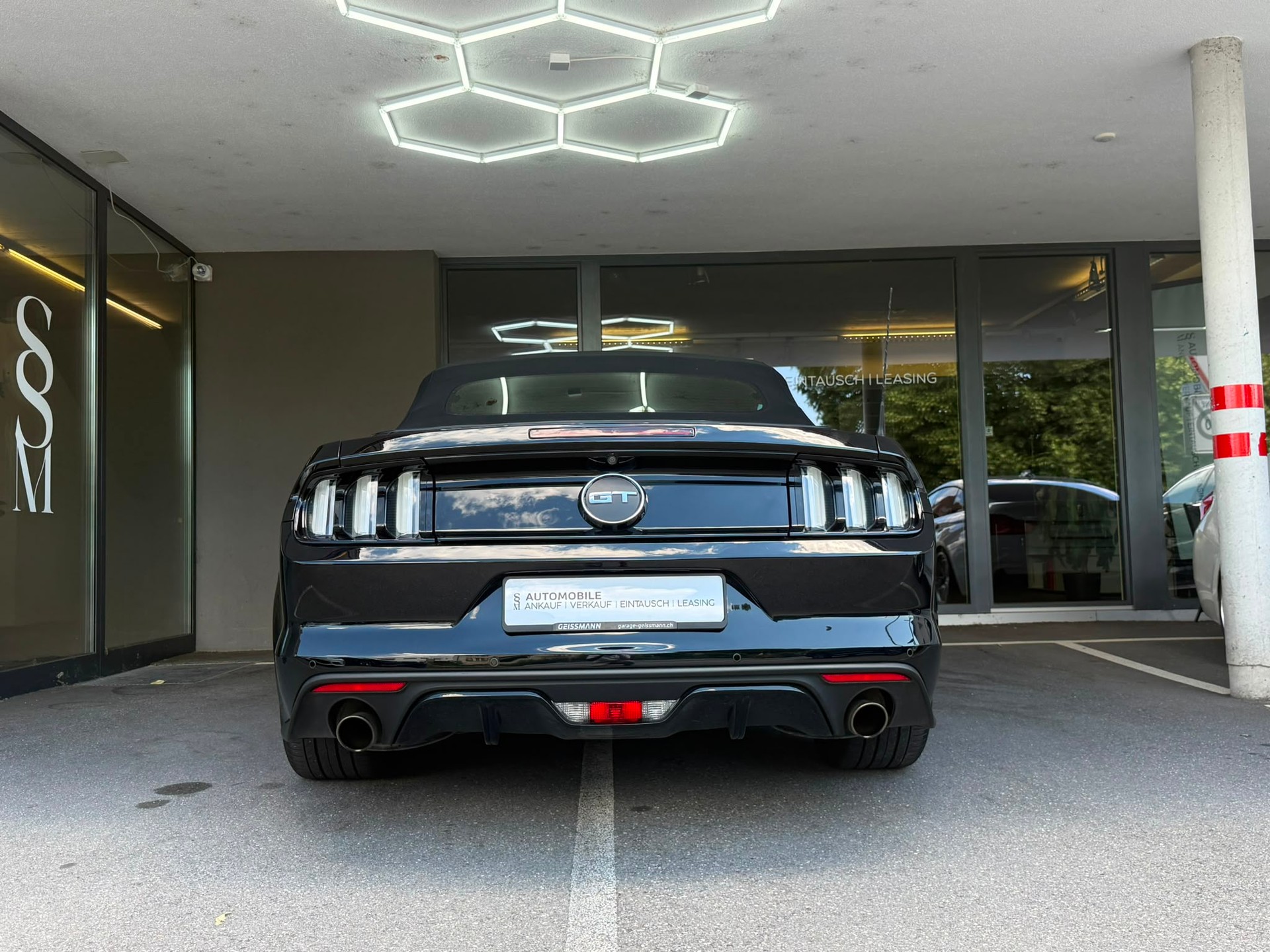 FORD Mustang Convertible 5.0 V8 GT Automat-image-6