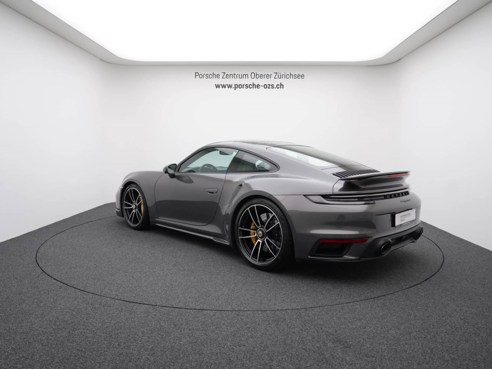 PORSCHE 911 Turbo S-showroom-element-2