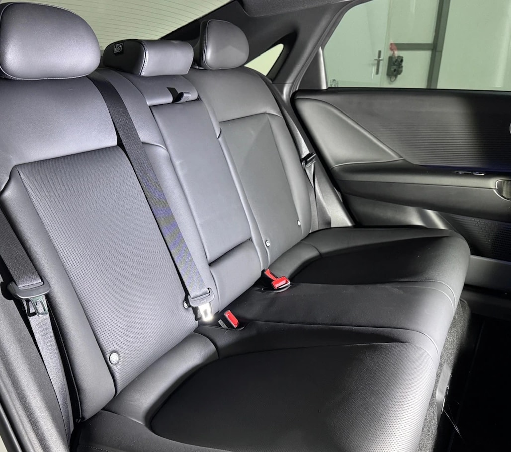 HYUNDAI Ioniq 6 77kWh Launch Edition 4WD 325PS-image-4