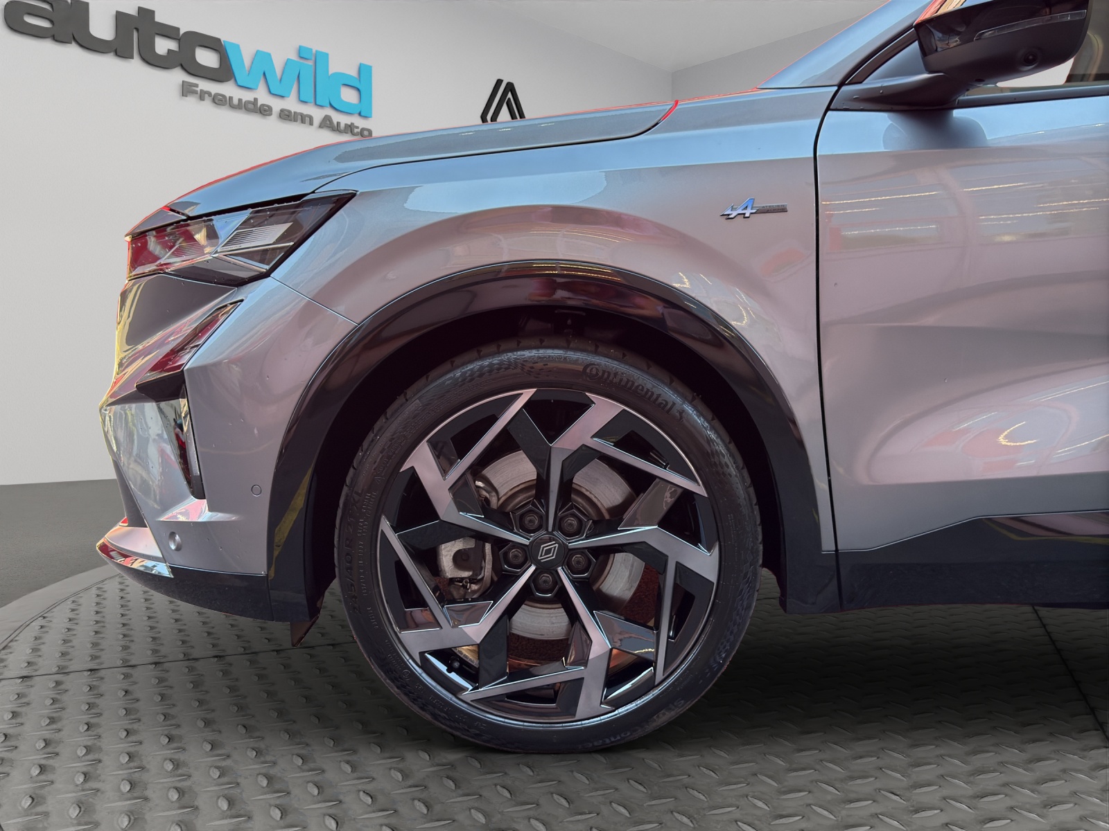 RENAULT Rafale 1.2 E-Tech Plug-in Hybrid 300 4x4 Atelier Alpine-image-11
