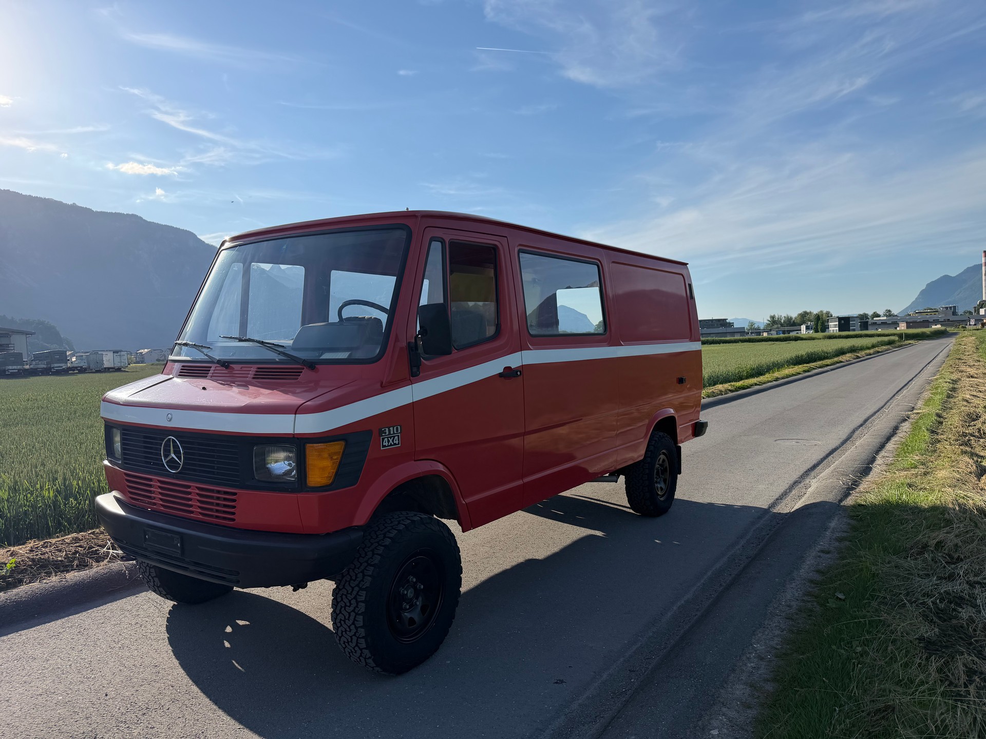 MERCEDES-BENZ Mercedes-Benz 310 4x4-image-2
