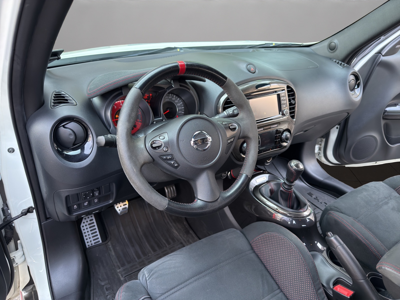 NISSAN Juke 1.6 DIG-T Nismo RS-image-9