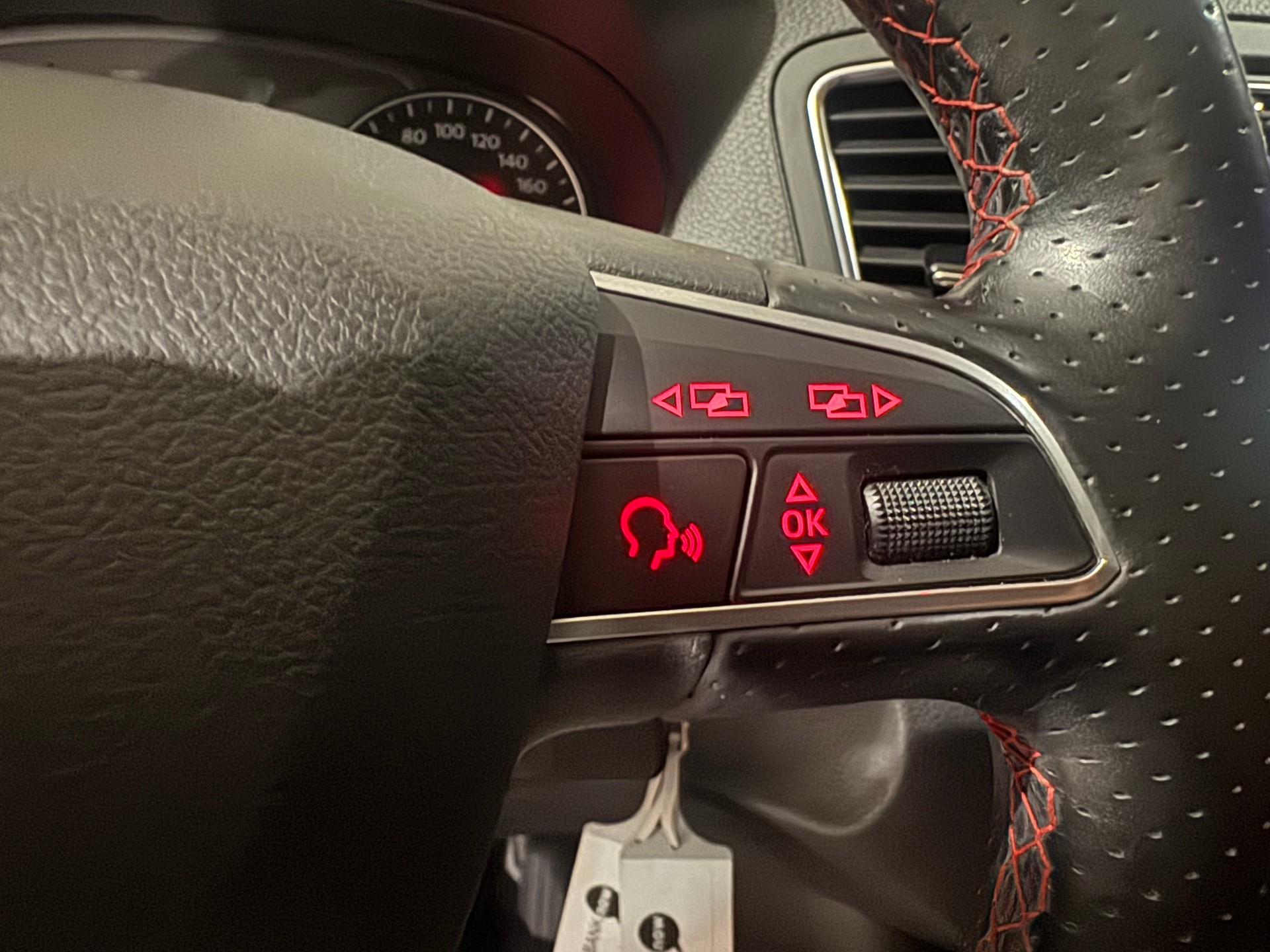 SEAT Alhambra 2.0 TSI FR Line DSG | 7Sitzer | AHK 2200Kg |-image-20