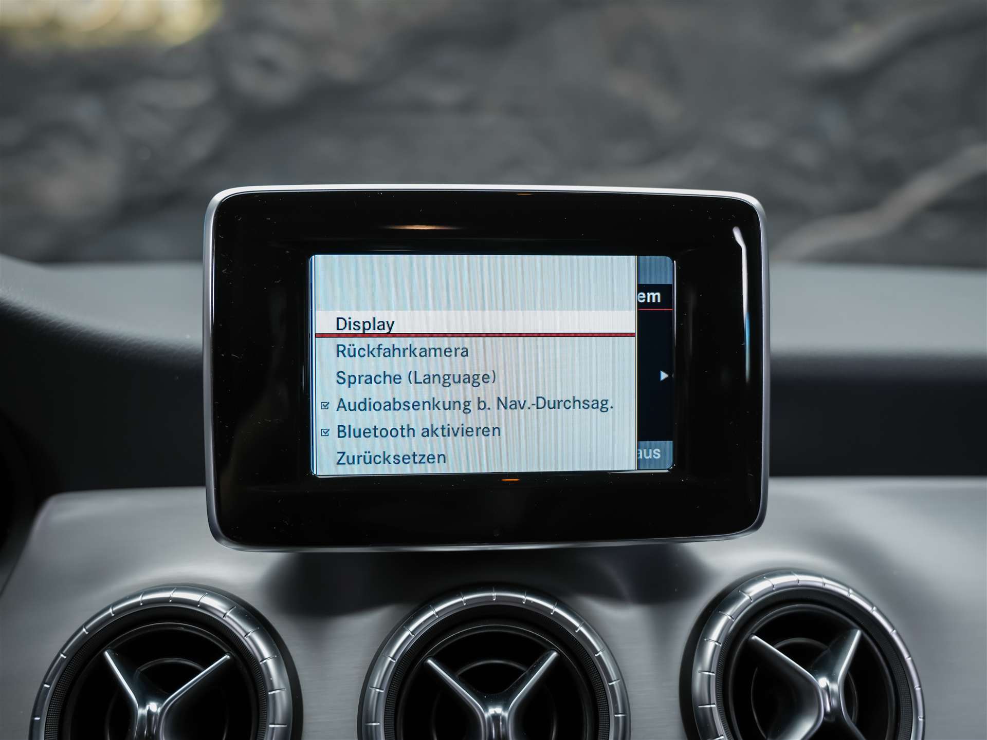 MERCEDES-BENZ CLA 250 Sport 7G-DCT 4Matic *CH Auto*Sitzheizung*Rückfahrkamera*-image-23