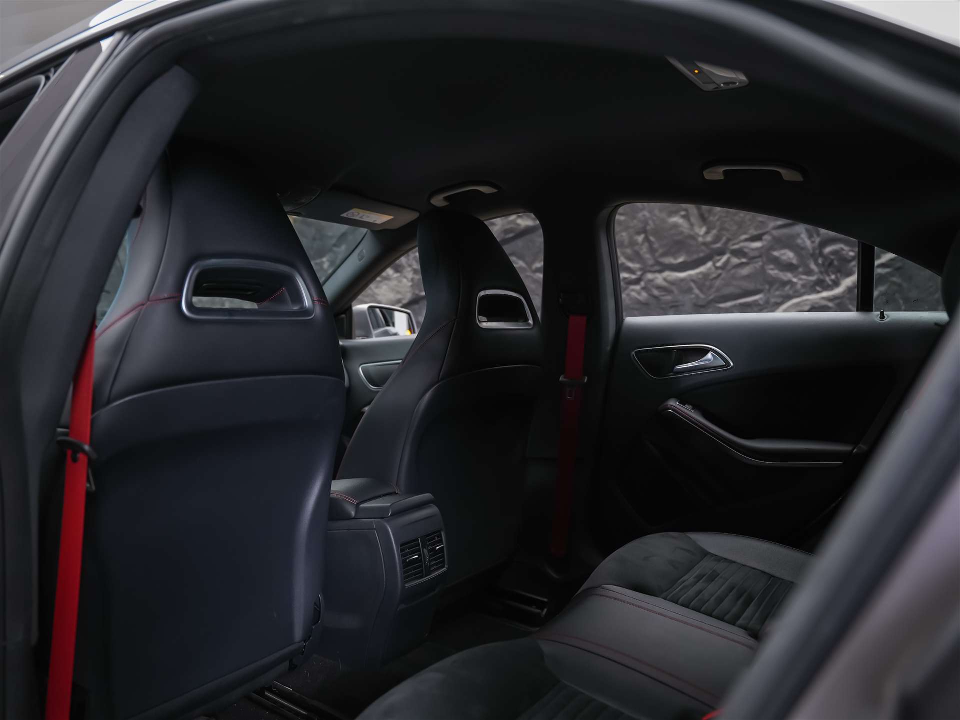 MERCEDES-BENZ CLA 250 Sport 7G-DCT 4Matic *CH Auto*Sitzheizung*Rückfahrkamera*-image-11