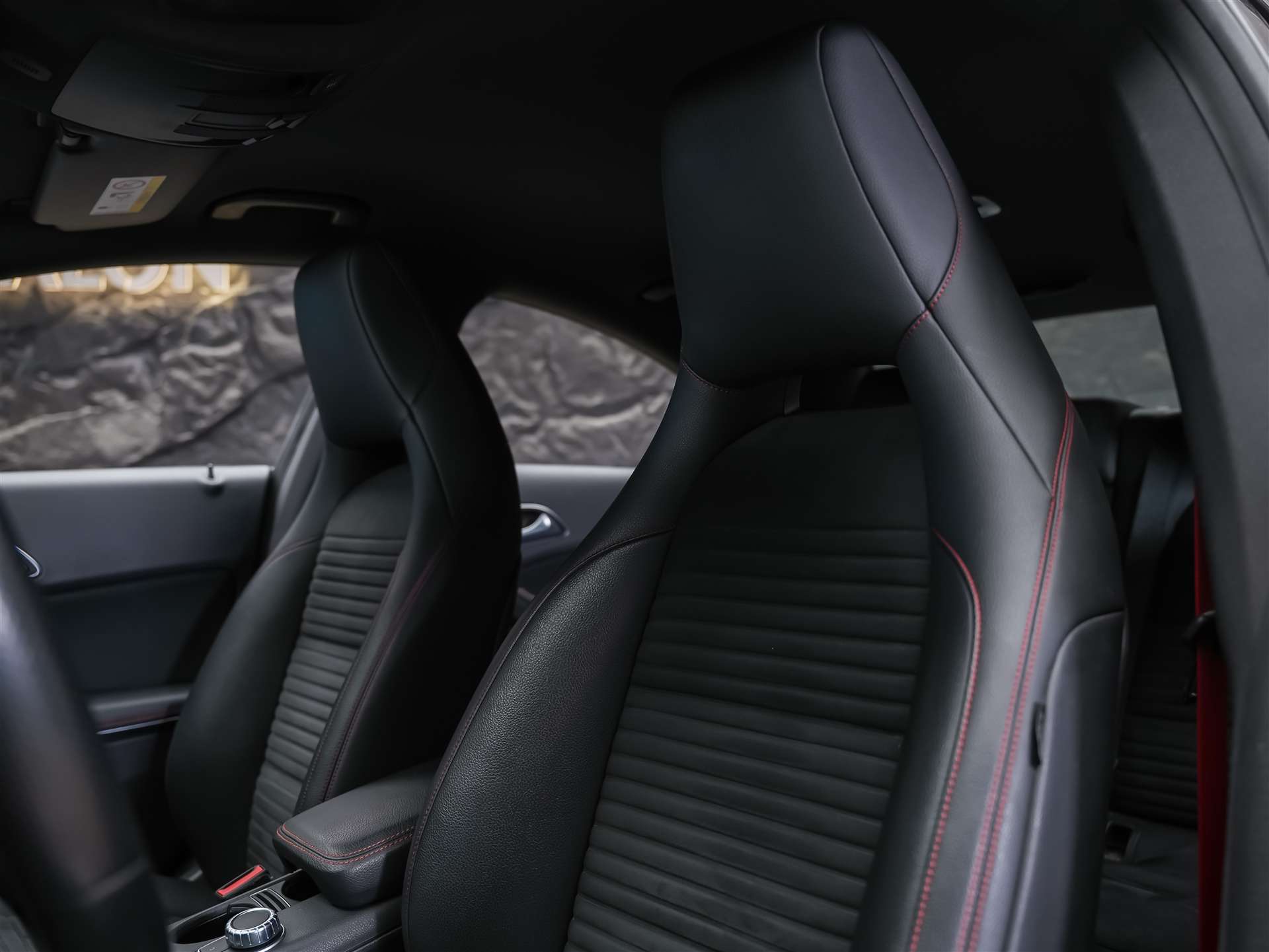 MERCEDES-BENZ CLA 250 Sport 7G-DCT 4Matic *CH Auto*Sitzheizung*Rückfahrkamera*-image-10