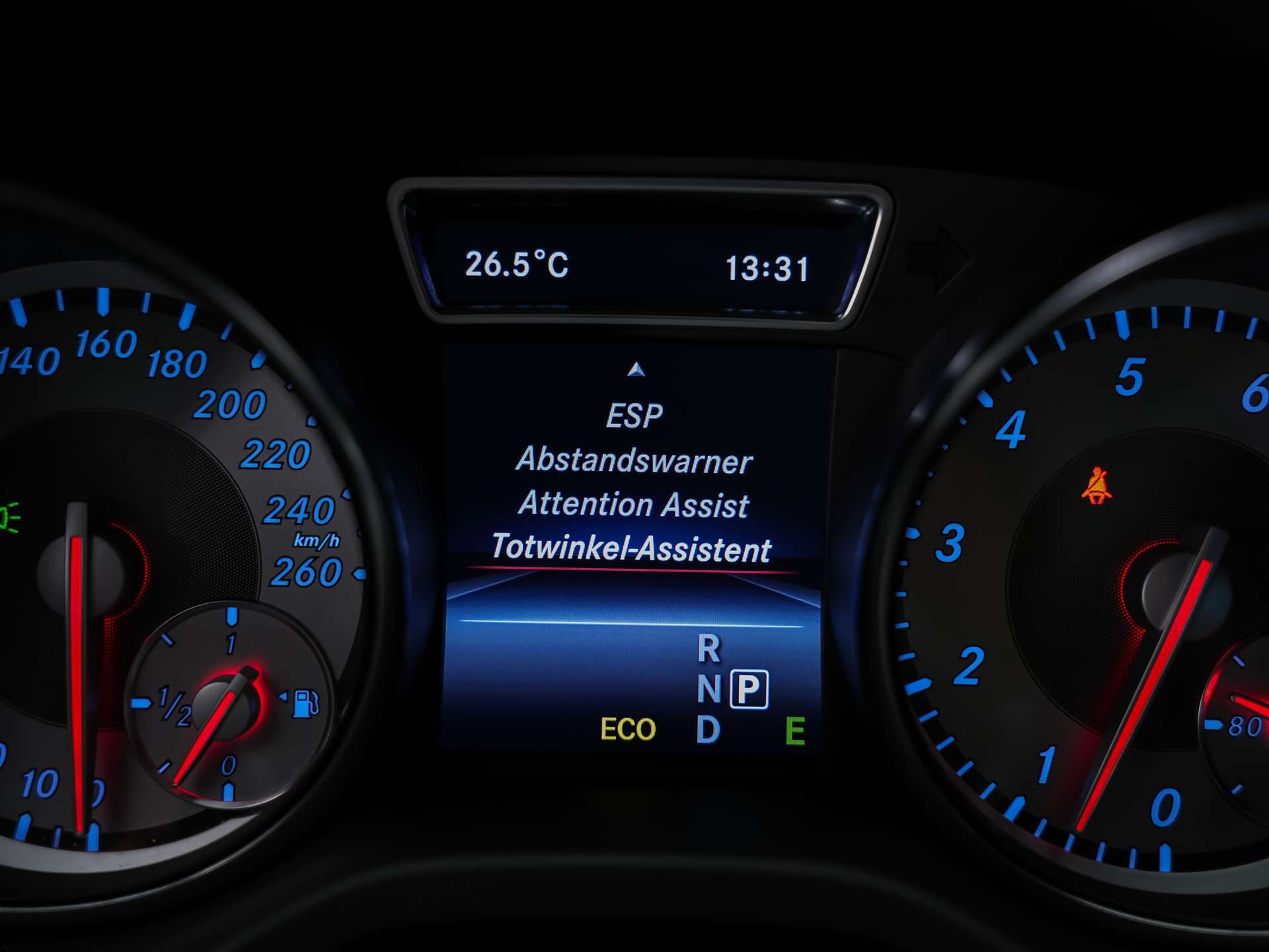 MERCEDES-BENZ CLA 250 Sport 7G-DCT 4Matic *CH Auto*Sitzheizung*Rückfahrkamera*-image-33