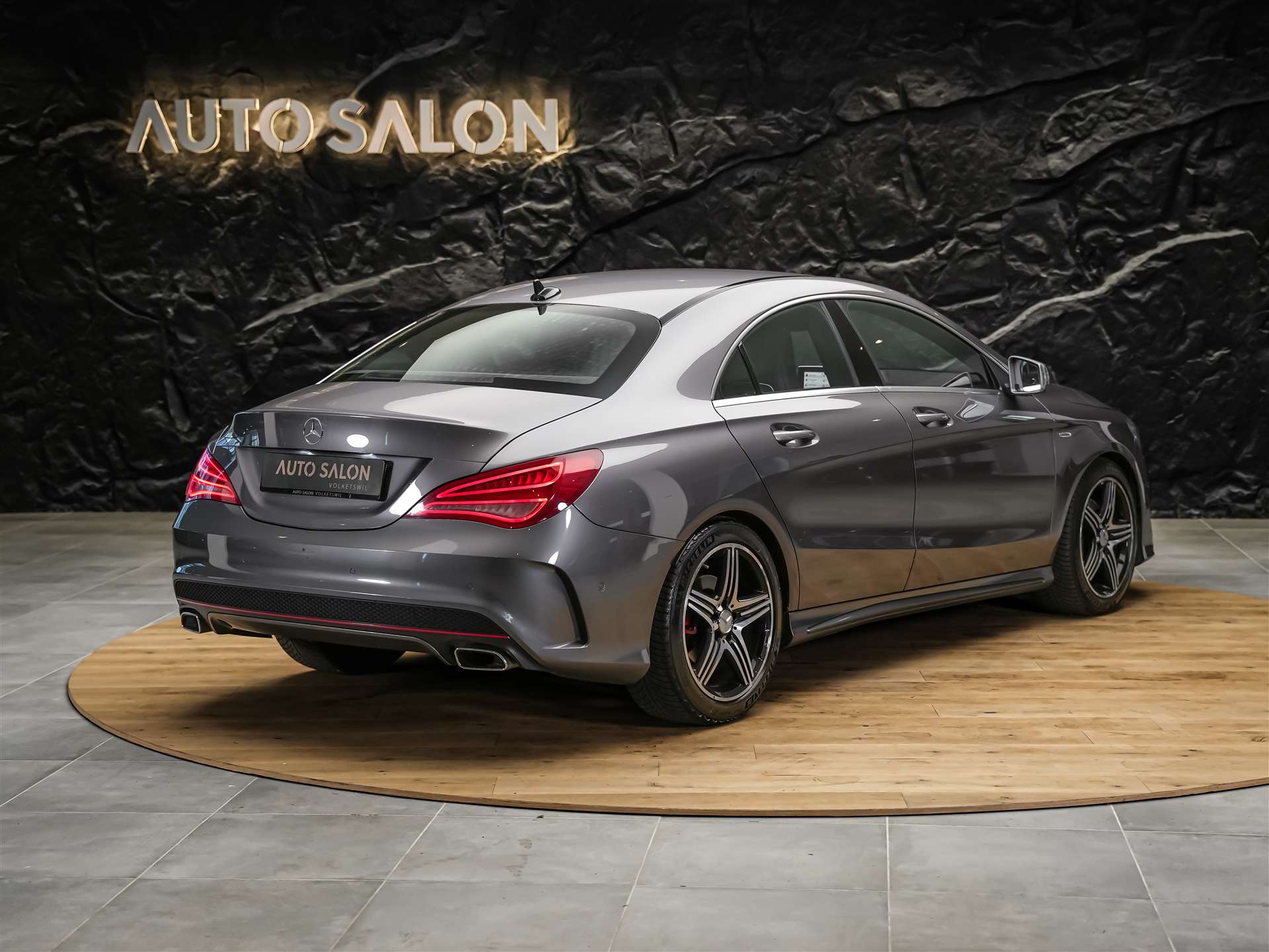 MERCEDES-BENZ CLA 250 Sport 7G-DCT 4Matic *CH Auto*Sitzheizung*Rückfahrkamera*-image-4