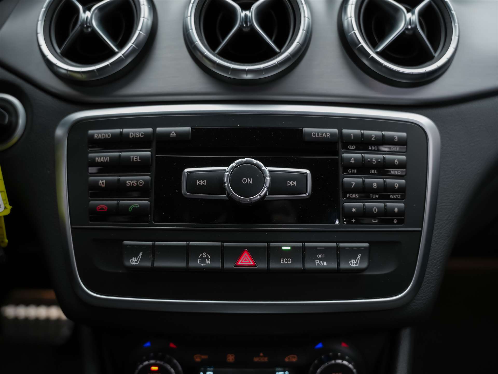 MERCEDES-BENZ CLA 250 Sport 7G-DCT 4Matic *CH Auto*Sitzheizung*Rückfahrkamera*-image-22