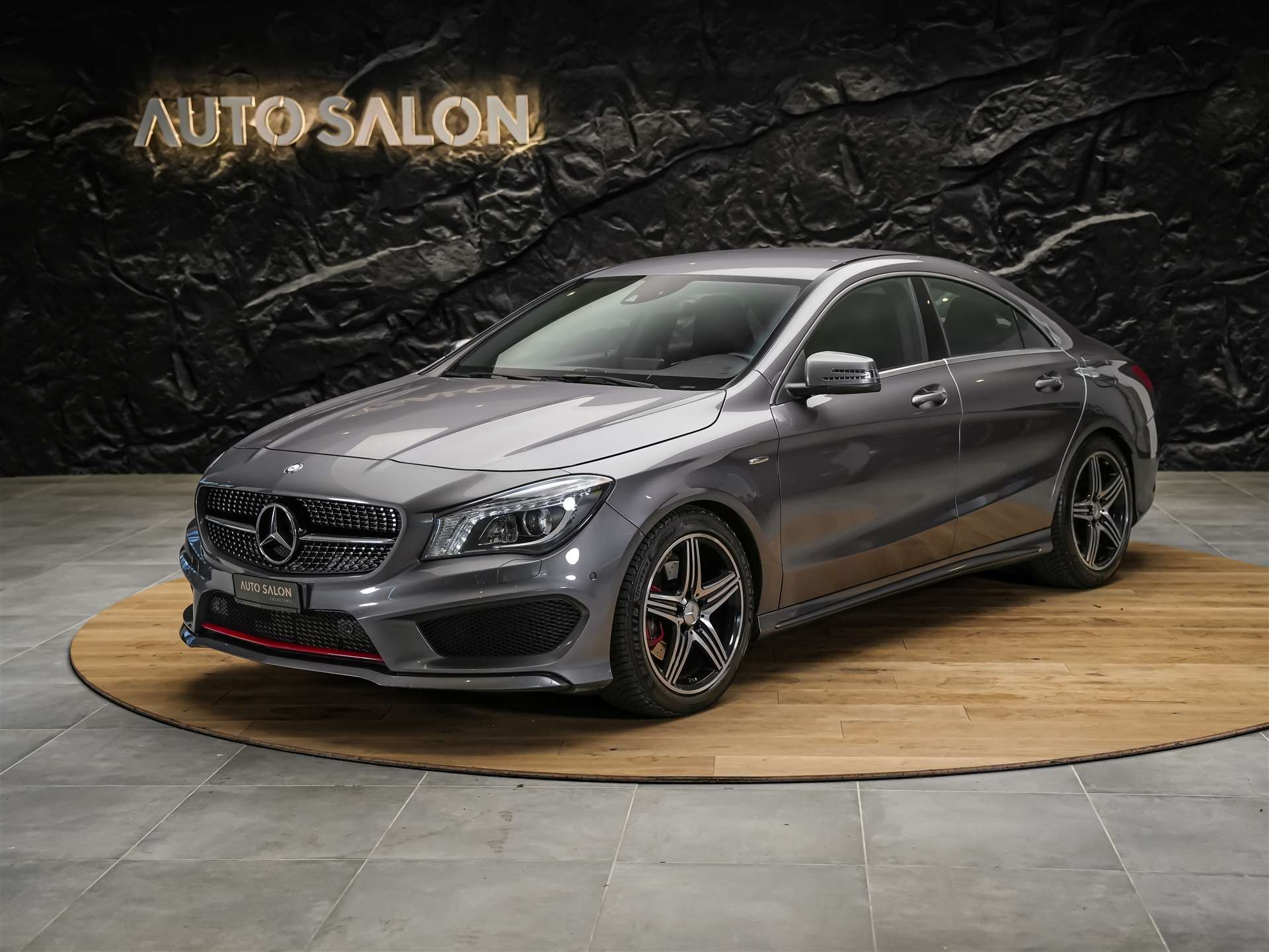 MERCEDES-BENZ CLA 250 Sport 7G-DCT 4Matic *CH Auto*Sitzheizung*Rückfahrkamera*-showroom-element-1