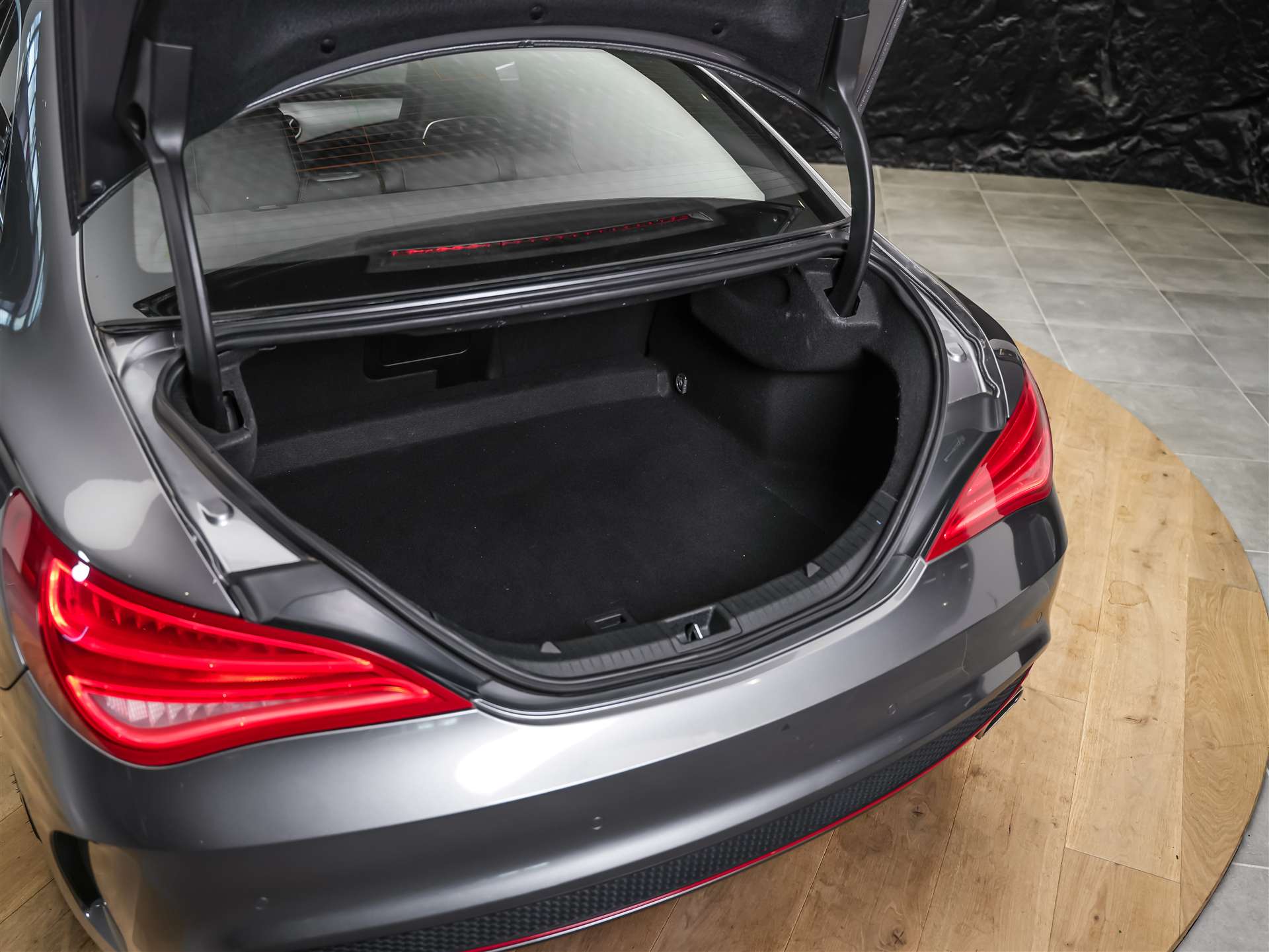MERCEDES-BENZ CLA 250 Sport 7G-DCT 4Matic *CH Auto*Sitzheizung*Rückfahrkamera*-image-38