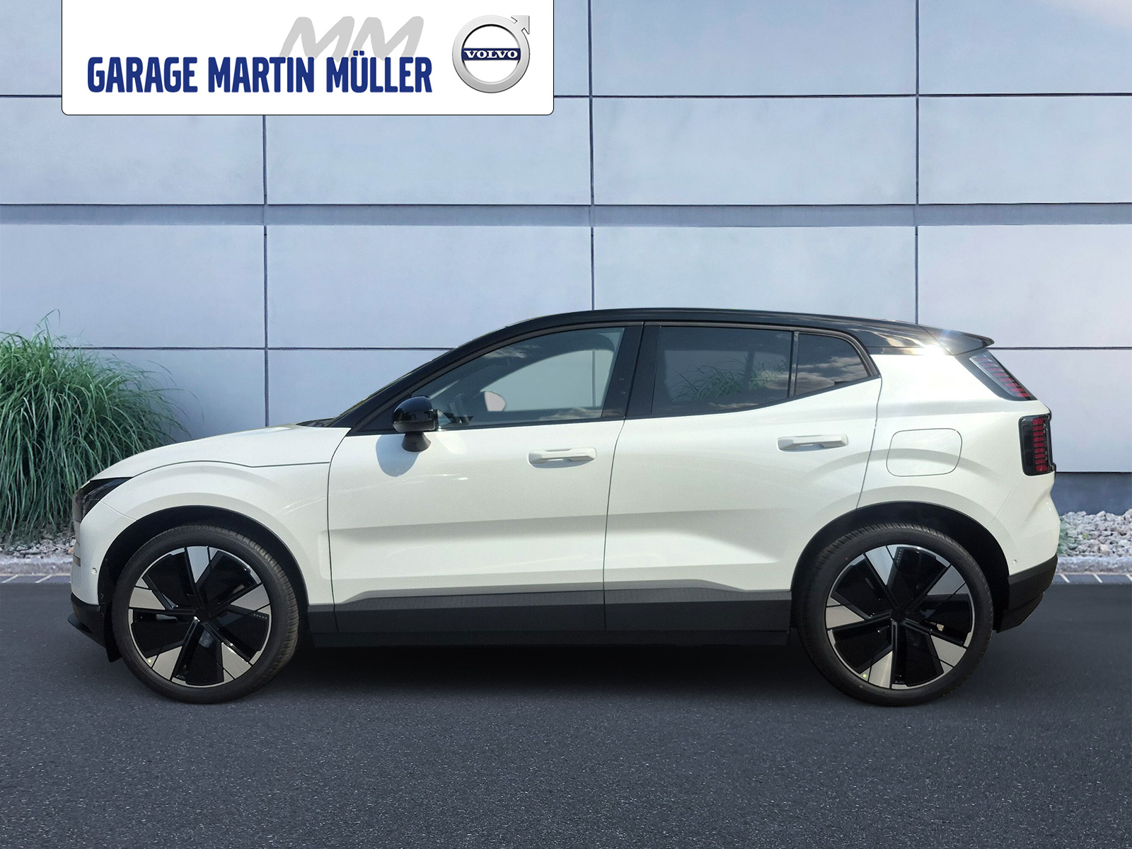 VOLVO EX 30 E60 Twin Ultra Performance AWD-showroom-element-1