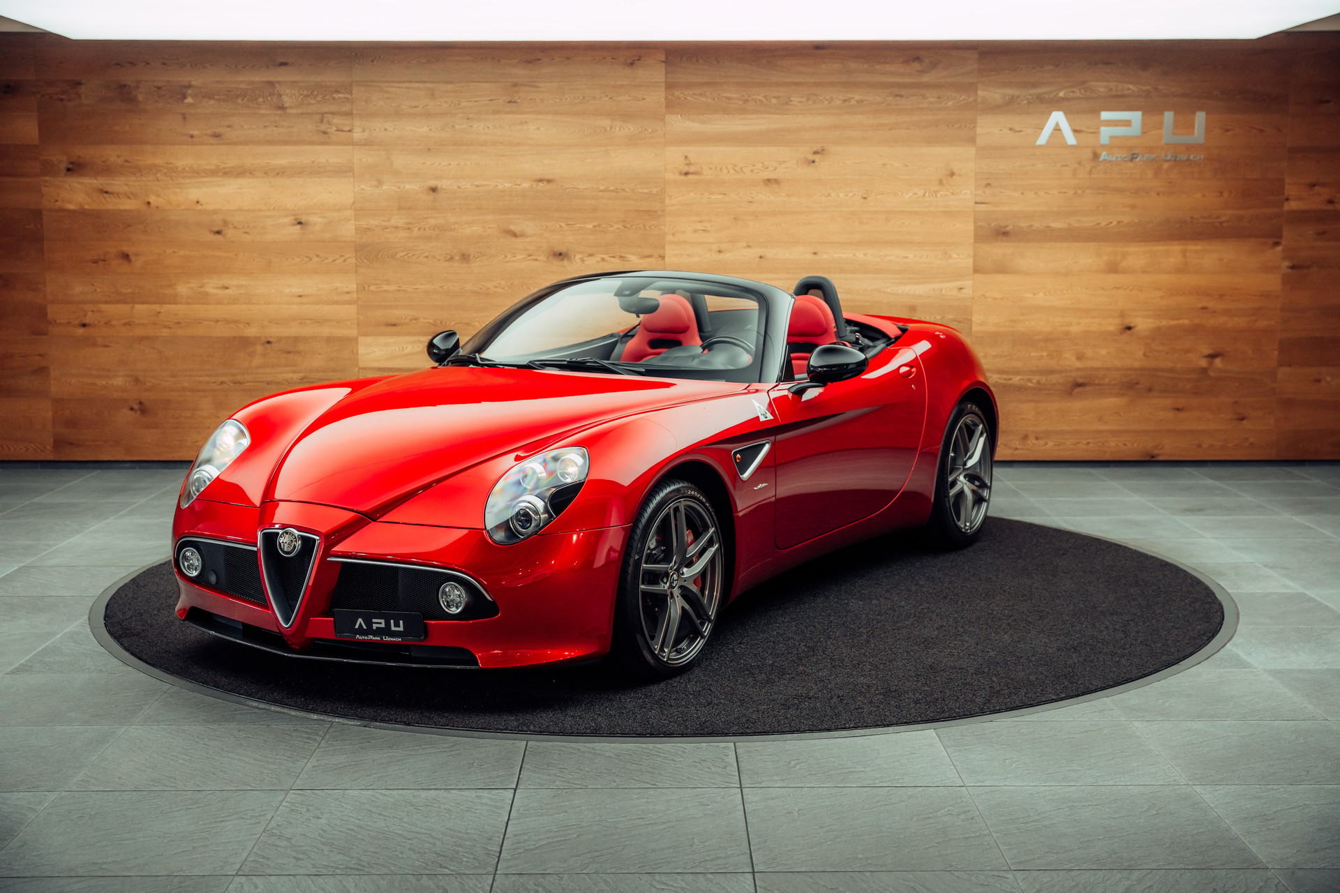 ALFA ROMEO 8C Spider 1/500-showroom-element-3