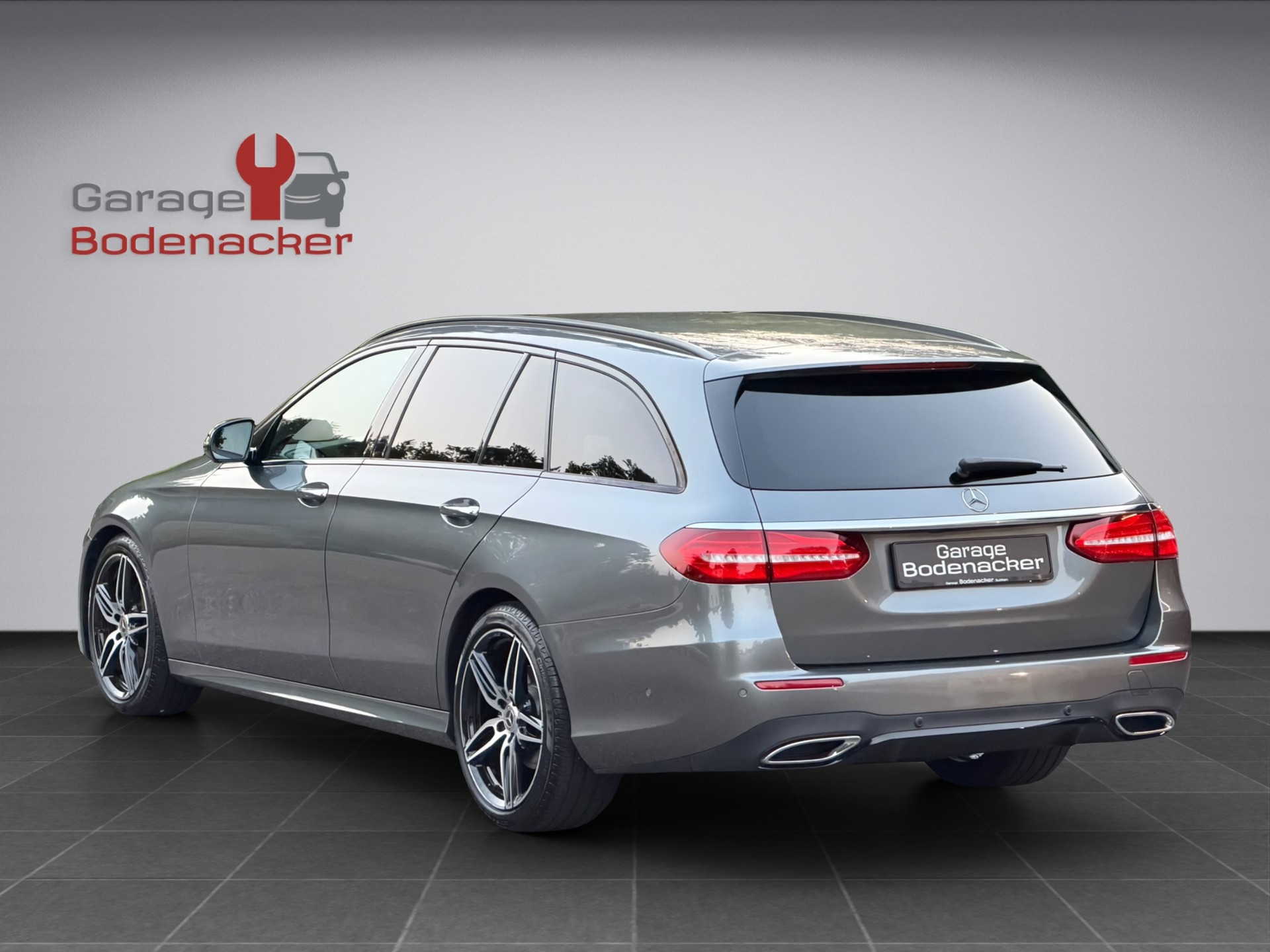 MERCEDES-BENZ E 200 d AMG Line 9G-Tronic * Night-Paket *-showroom-element-3