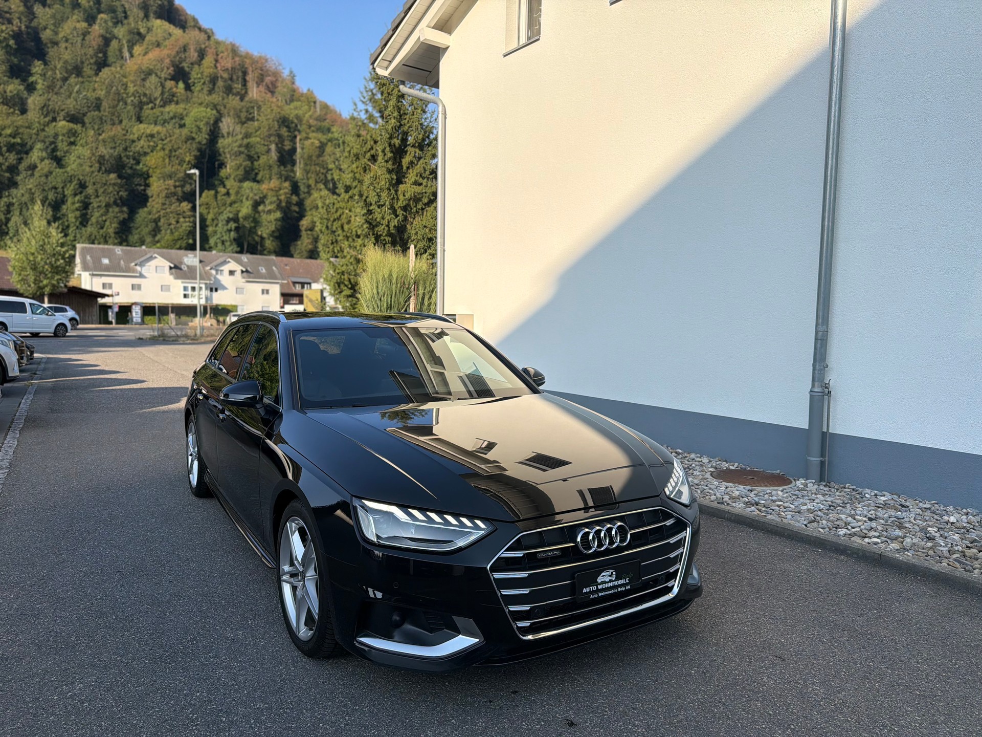 AUDI A4 Avant 40 TDI advanced quattro S-tronic-showroom-element-1