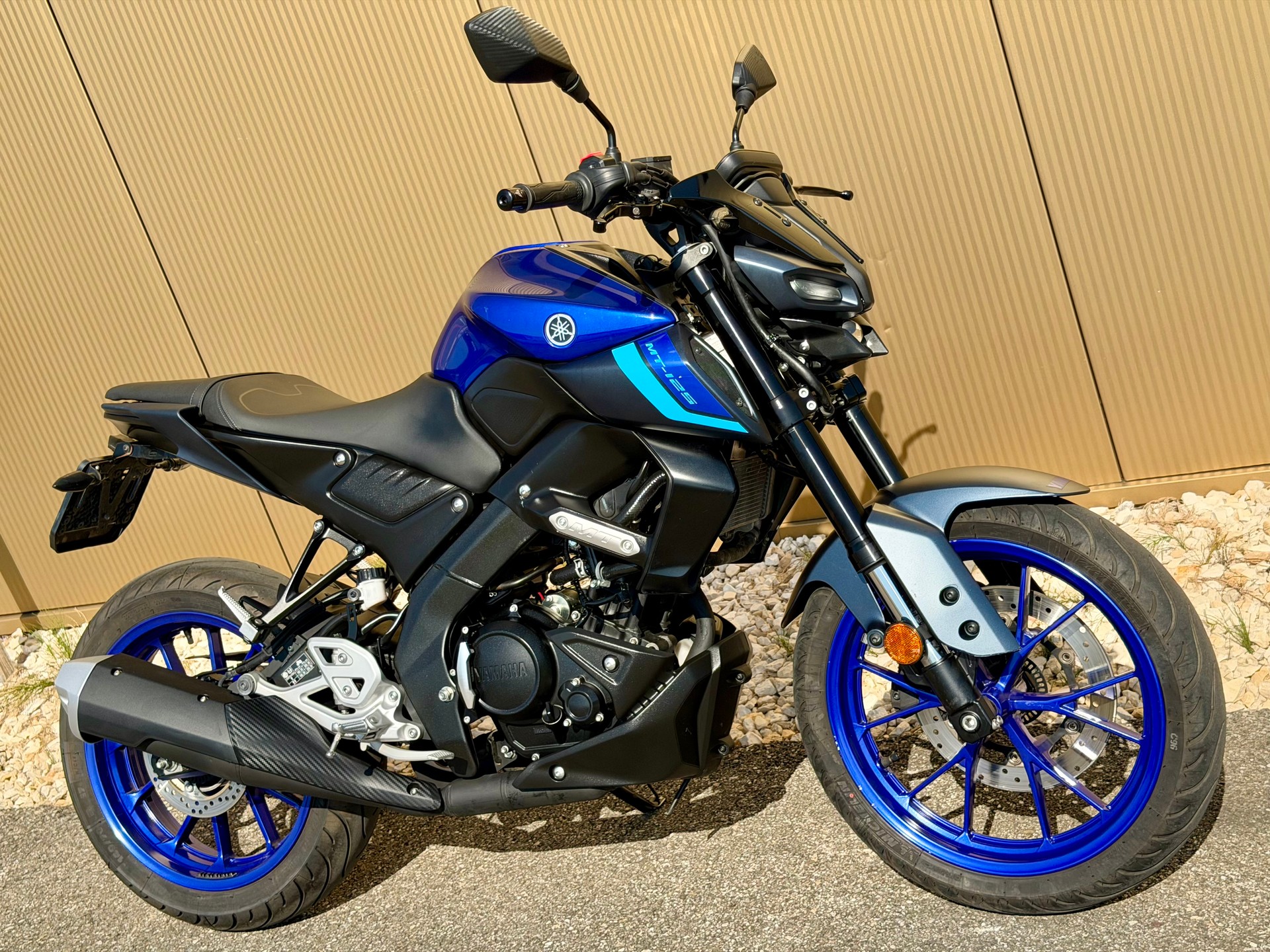 YAMAHA MT-125 ABS-image-2
