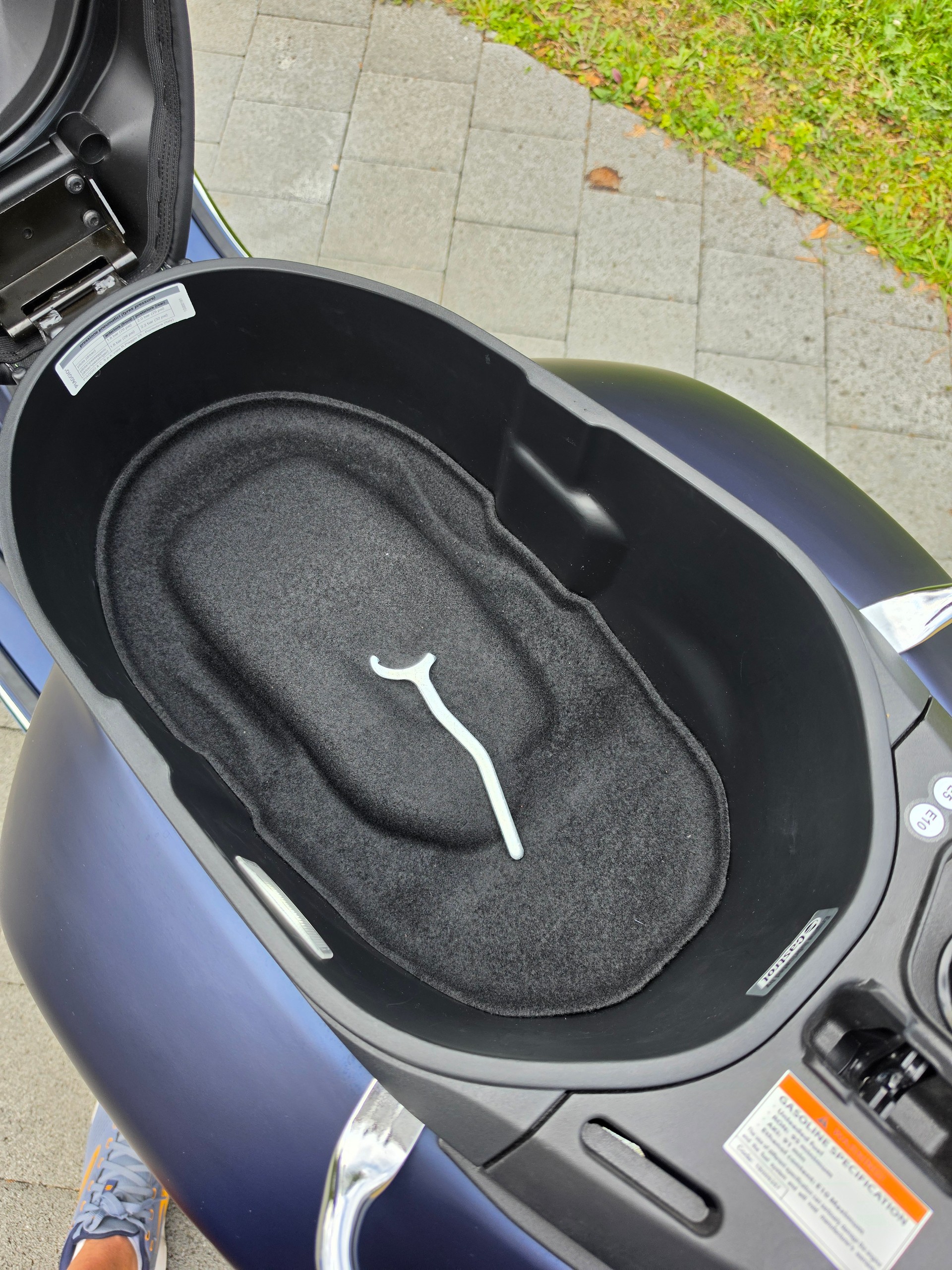 PIAGGIO Vespa GTS 125 Super Tech RST Euro 5+-image-5