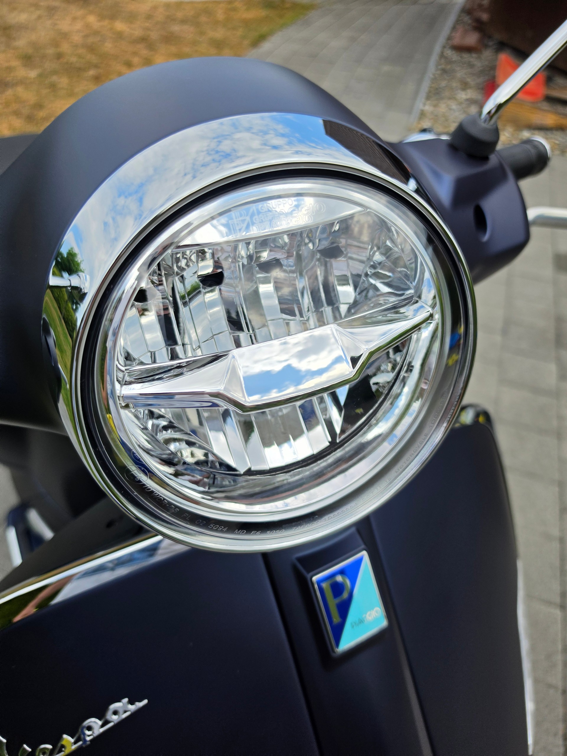 PIAGGIO Vespa GTS 125 Super Tech RST Euro 5+-image-8