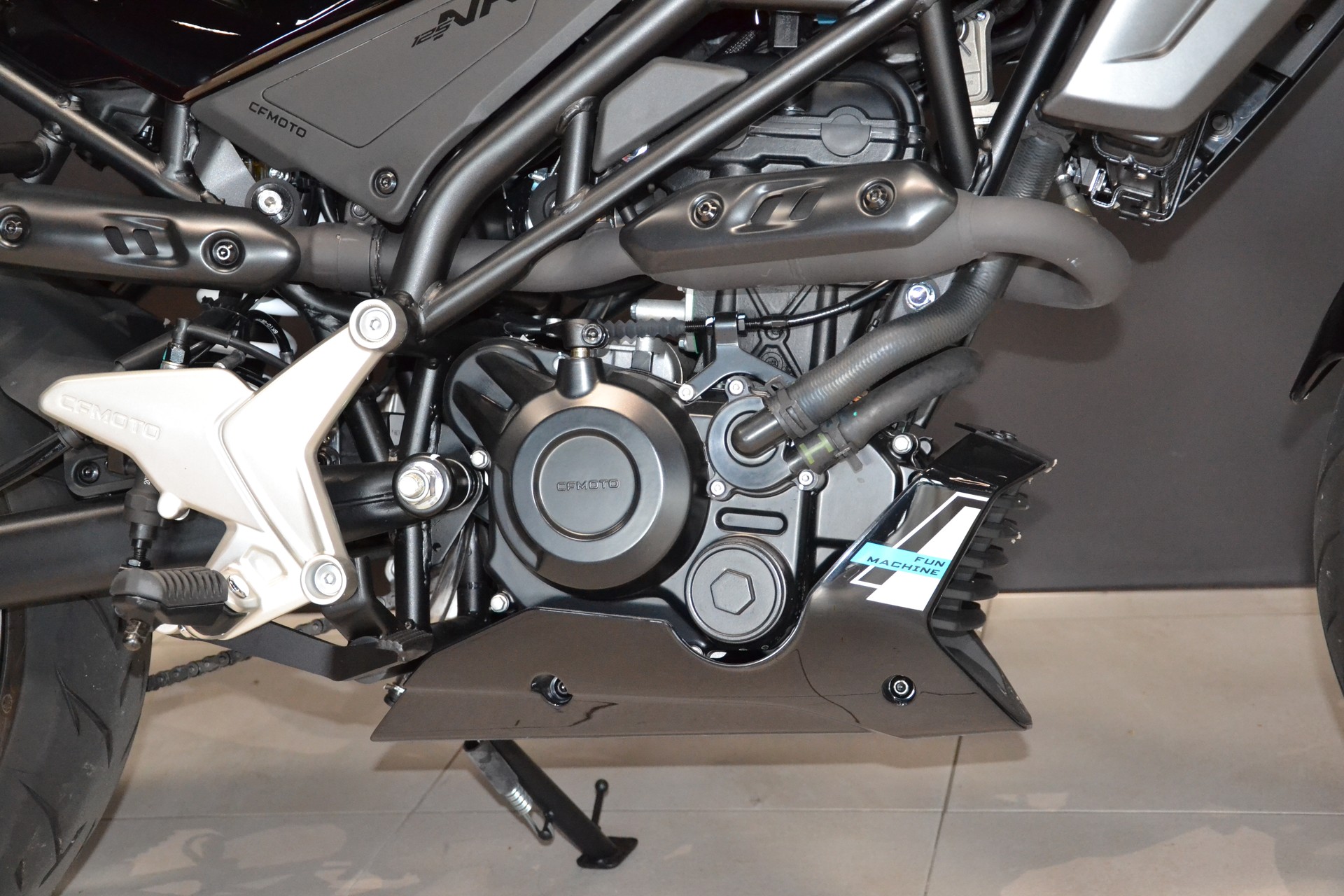CF MOTO 125 NK-image-8