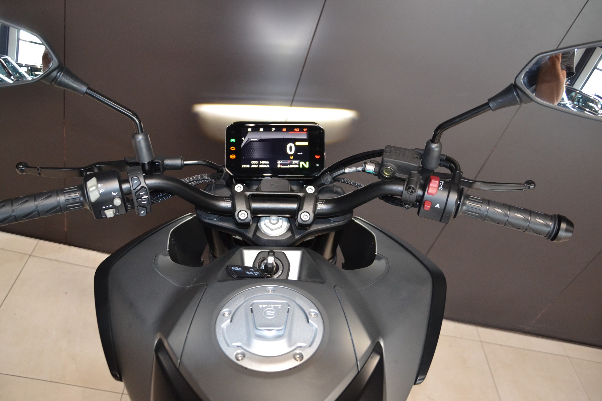CF MOTO 125 NK-image-5
