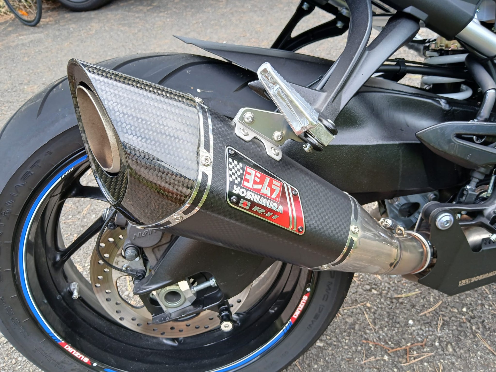 SUZUKI GSX-S 1000-image-3