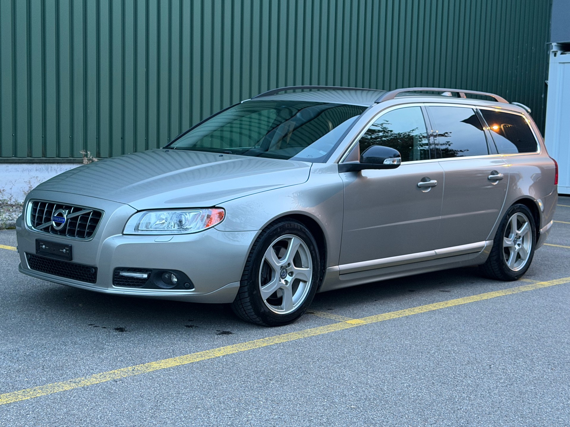 VOLVO V70 D3 Summum Geartronic