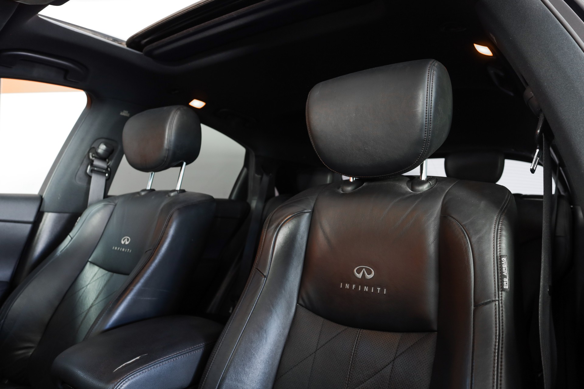 INFINITI FX50 S Premium AWD Automatic-image-9