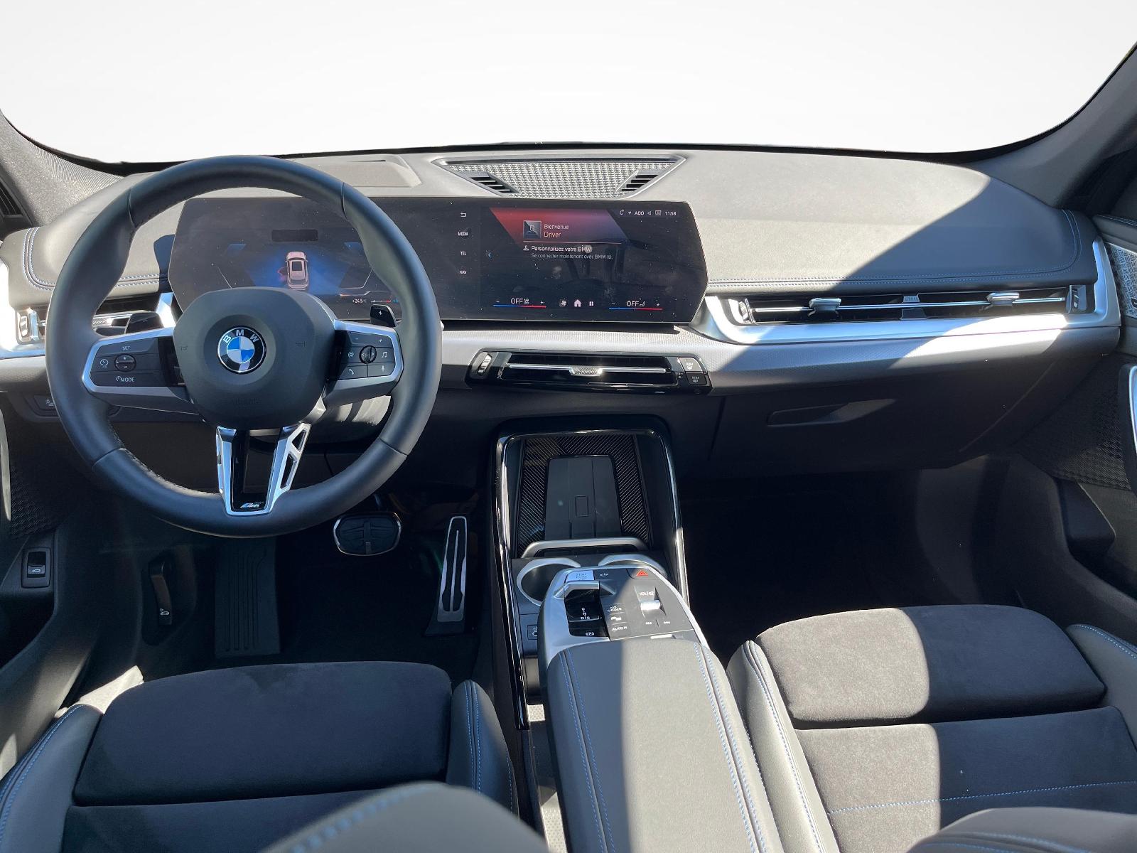 BMW X1 23i xDrive-image-8
