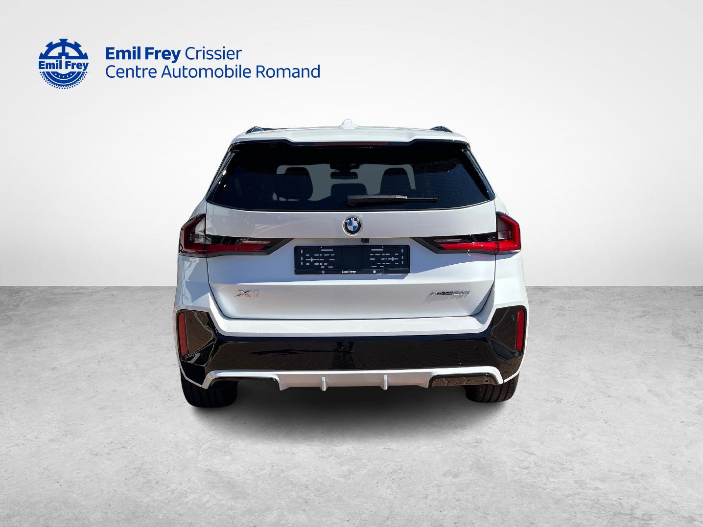 BMW X1 23i xDrive-showroom-element-3