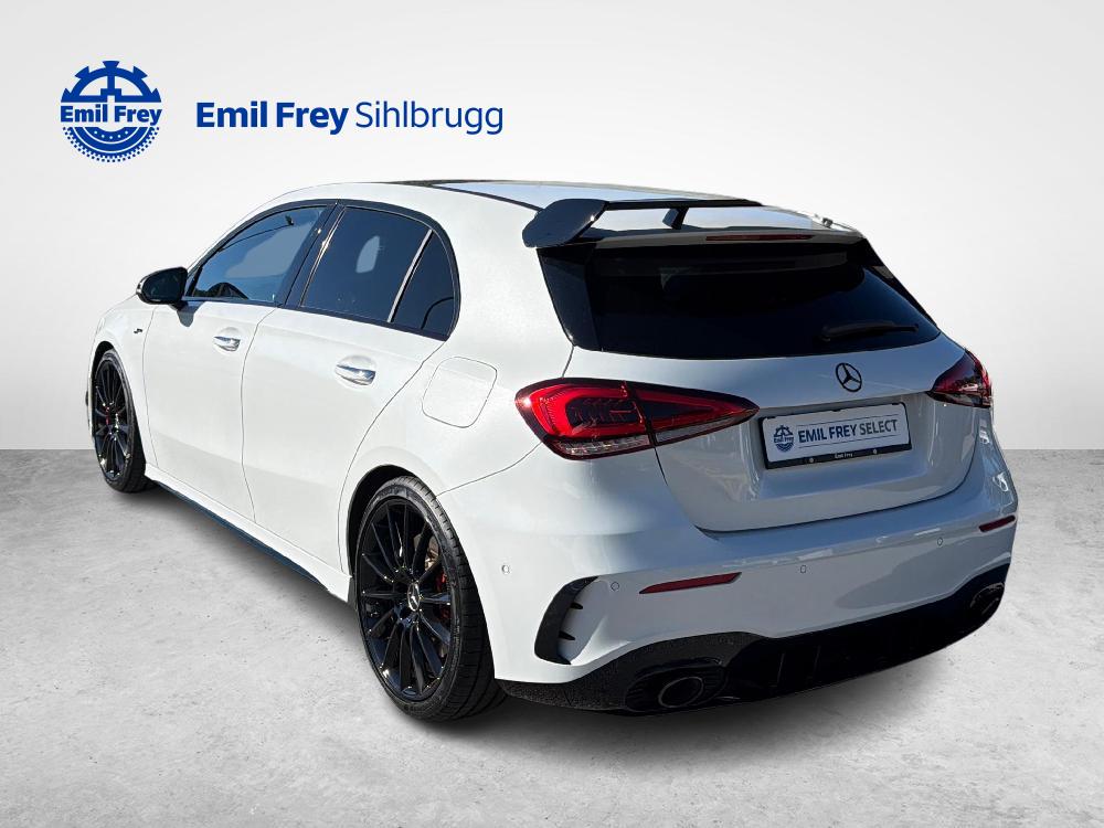 MERCEDES-BENZ A 35 AMG 4matic-showroom-element-2