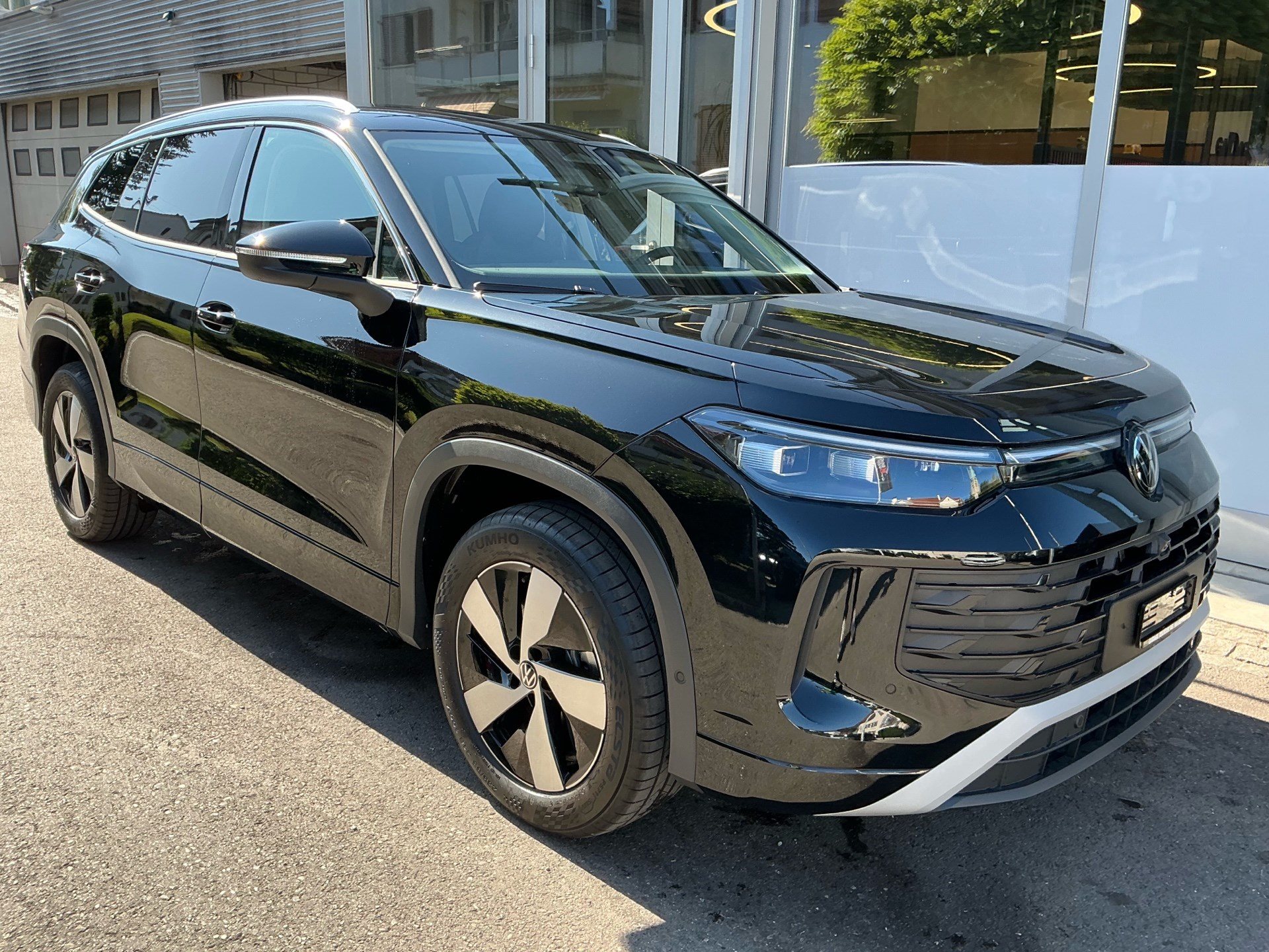VW Tayron 1.5 TSI eHybrid 150 kW Life *** ANHÄNGERKUPPLUNG & 360° KAMERA ***-showroom-element-2