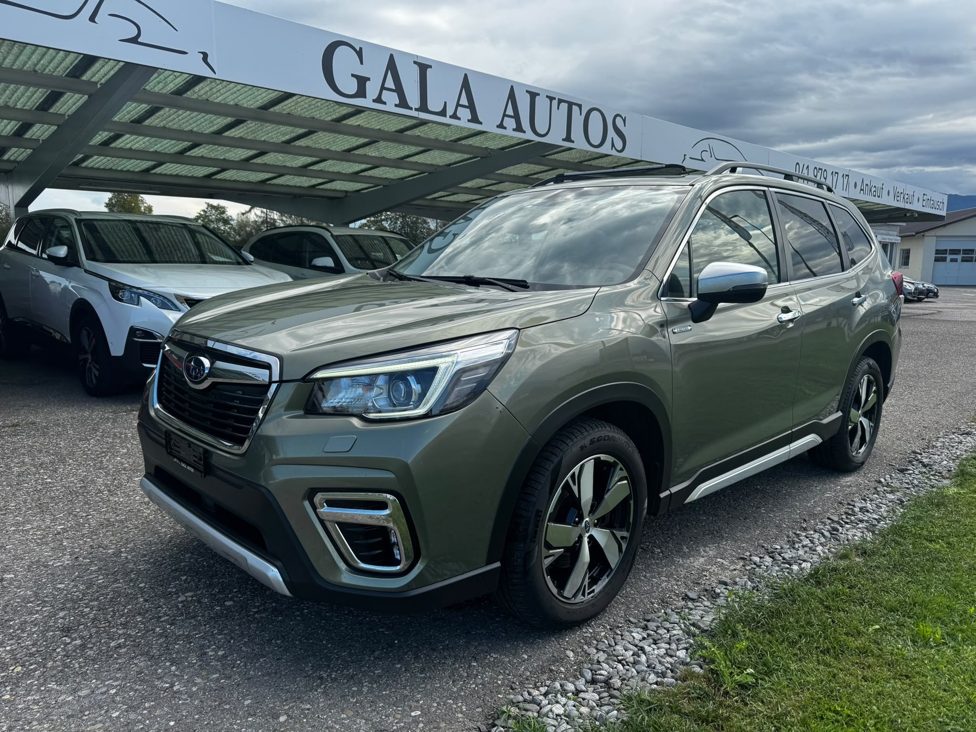 SUBARU Forester 2.0i e-Boxer Advantage Lineartronic
