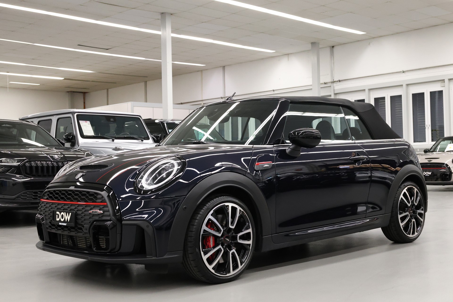 MINI Cabrio F57 2.0i John Cooper Works SAG-showroom-element-2