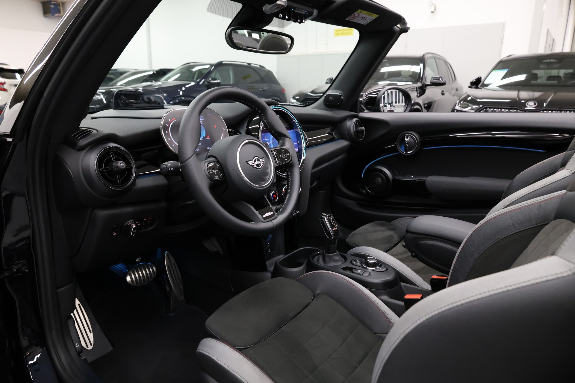 MINI Cabrio F57 2.0i John Cooper Works SAG-image-24