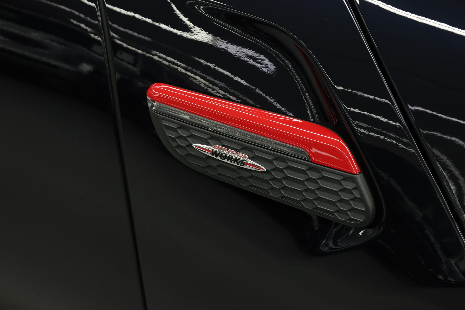 MINI Cabrio F57 2.0i John Cooper Works SAG-image-19