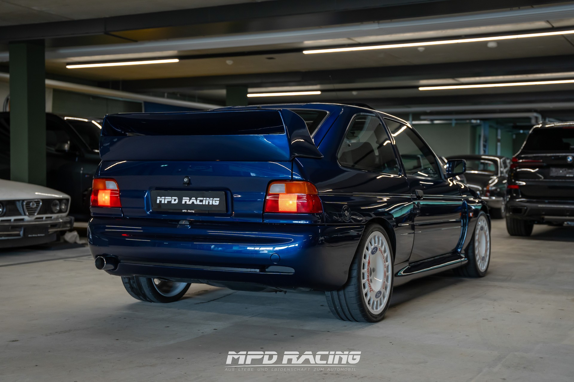 FORD Escort 2.0i RS 4x4 Cosworth WRC-showroom-element-3