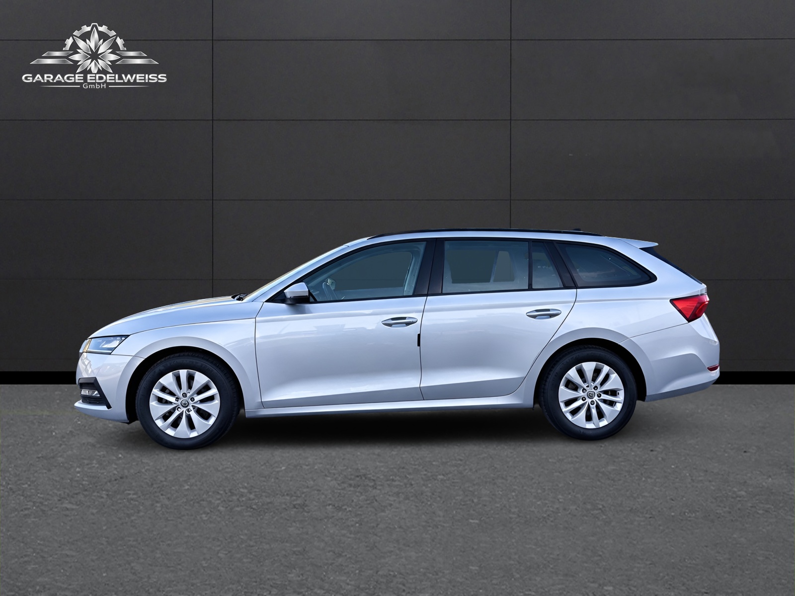 SKODA Octavia Combi 1.5 TSI mHEV DSG Ambition-showroom-element-1