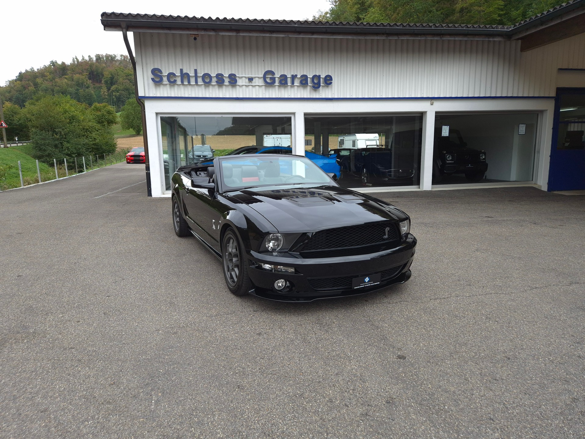 FORD Mustang Shelby GT500 SVT-showroom-element-1