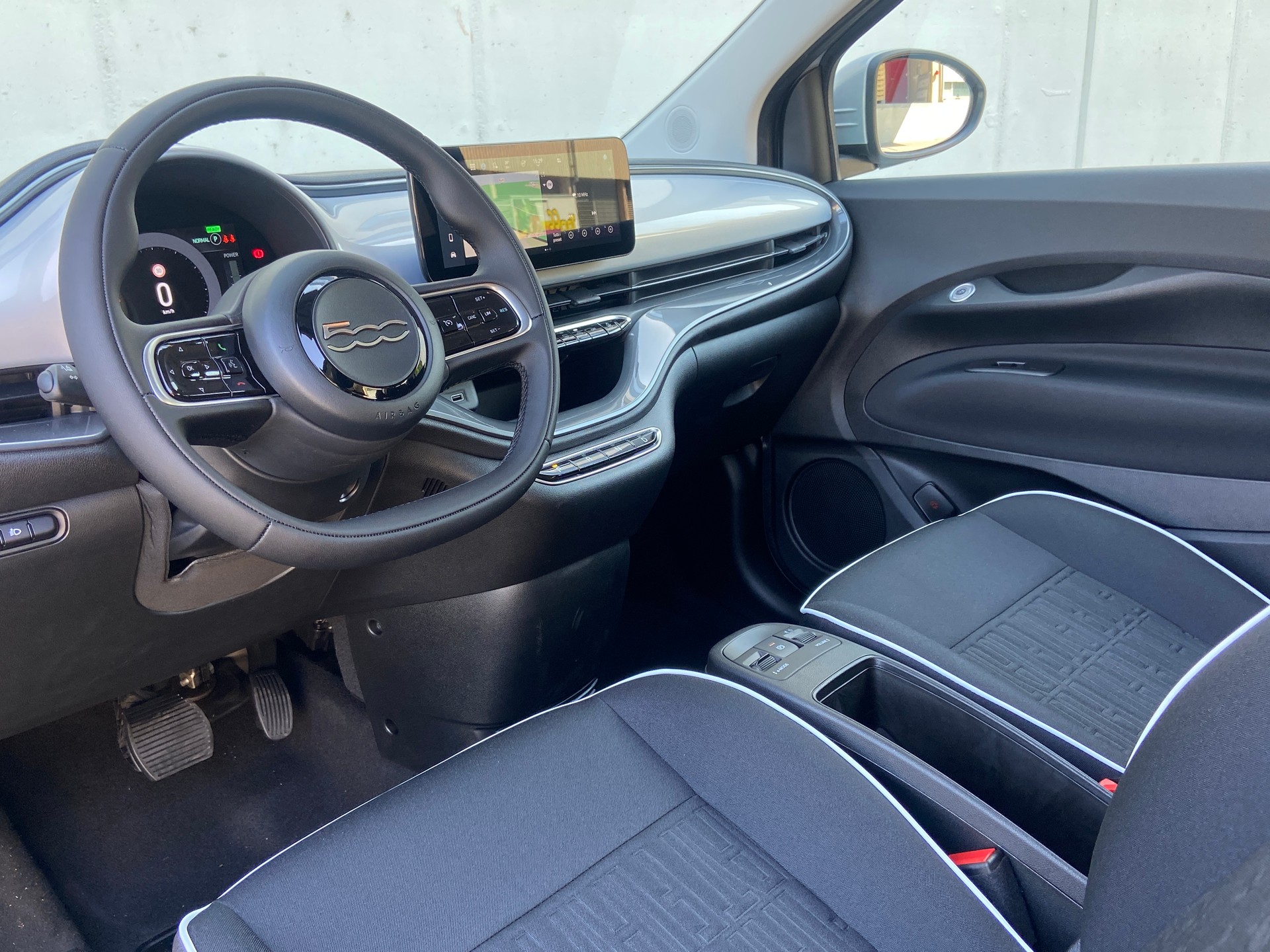 FIAT 500 electric 118PS Vita-showroom-element-3