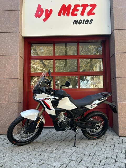 QJ SRT 125 DX