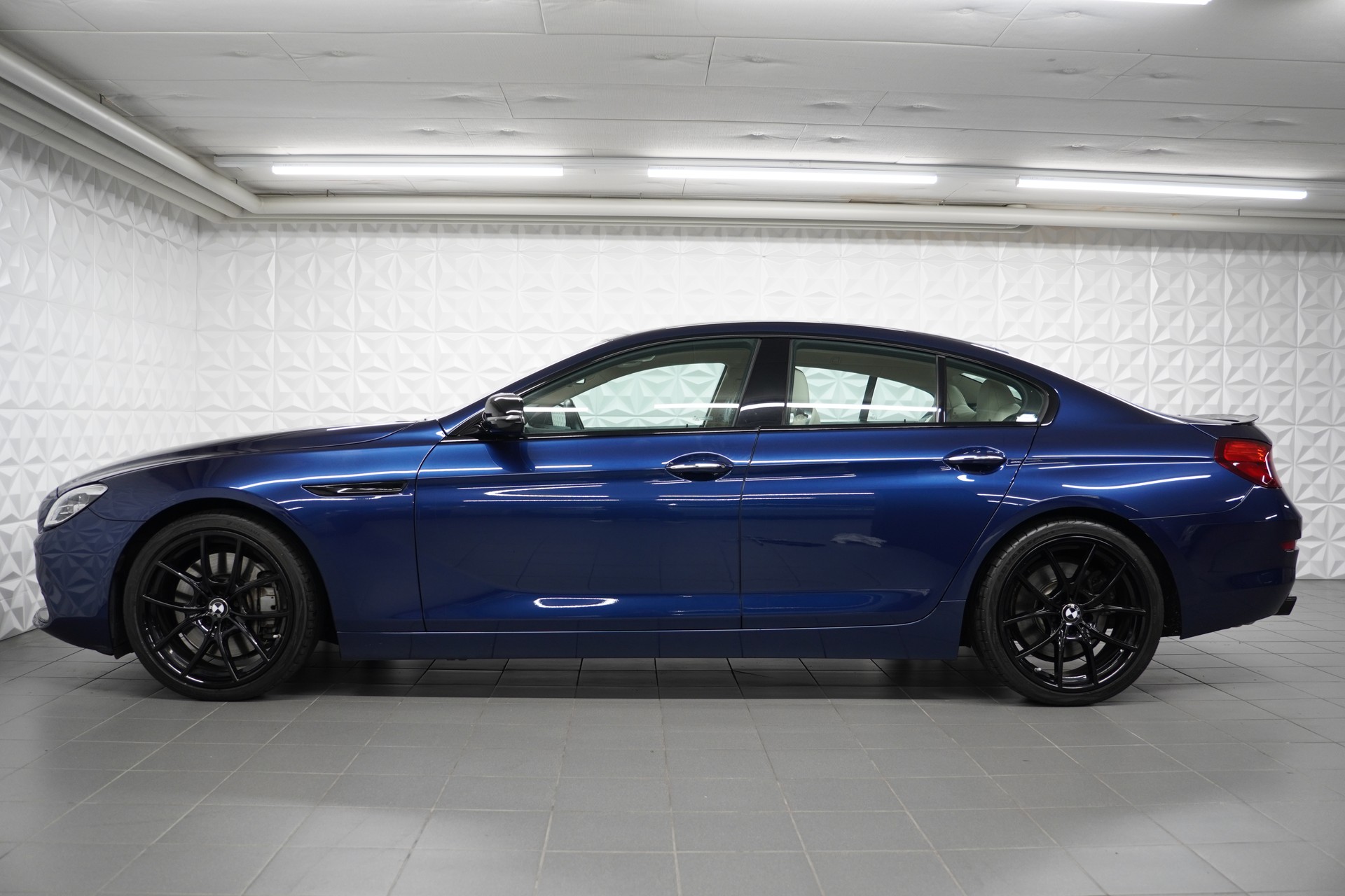 BMW 650i Gran Coupé xDrive-showroom-element-1