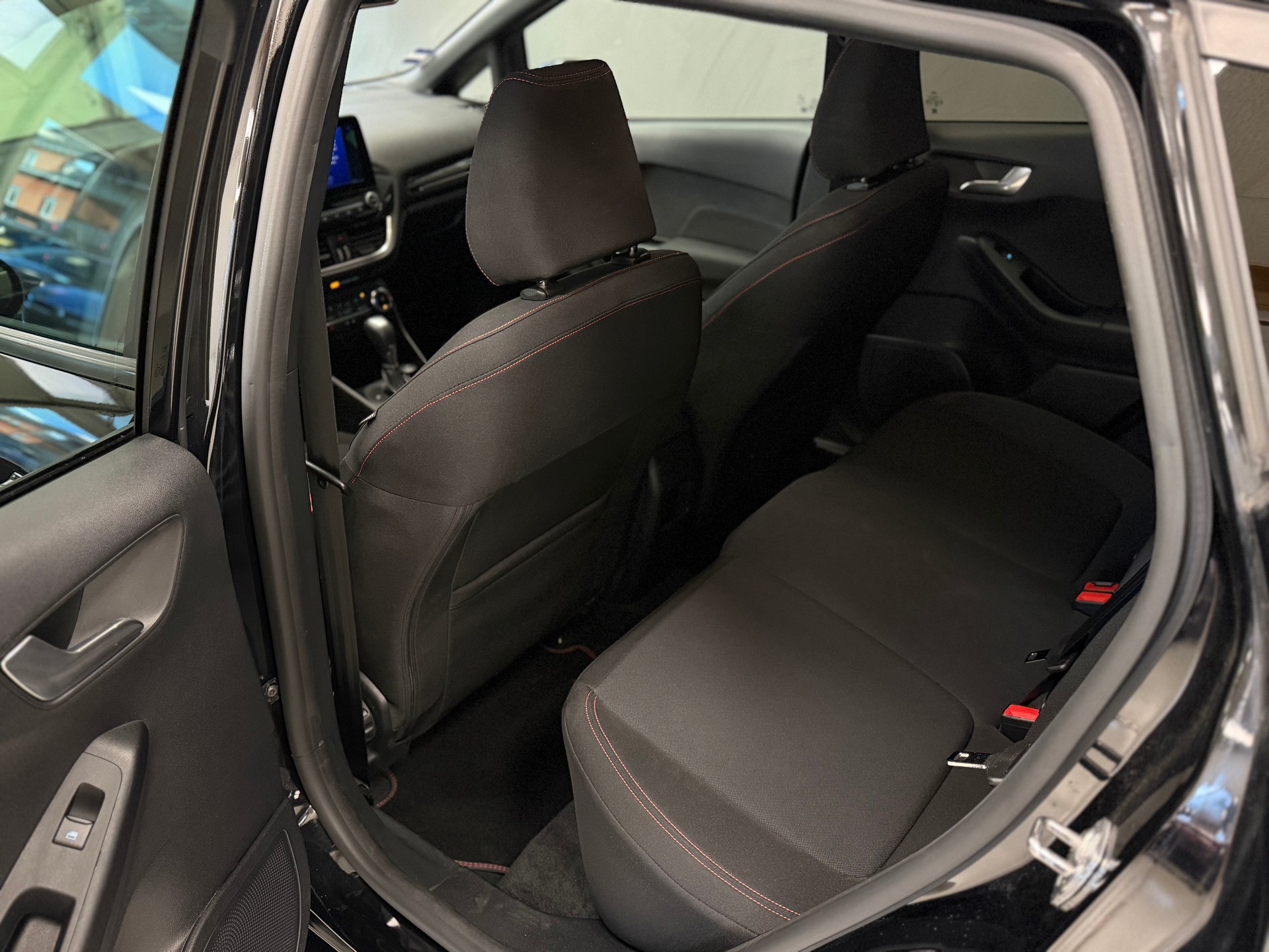 FORD Fiesta 1.0 SCTi MHEV ST Line X Automat-image-14
