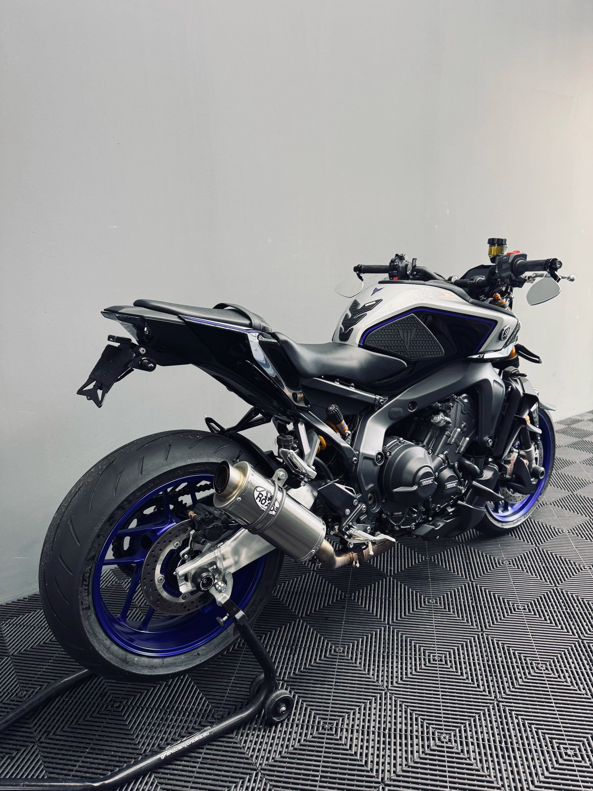 YAMAHA SP-image-11