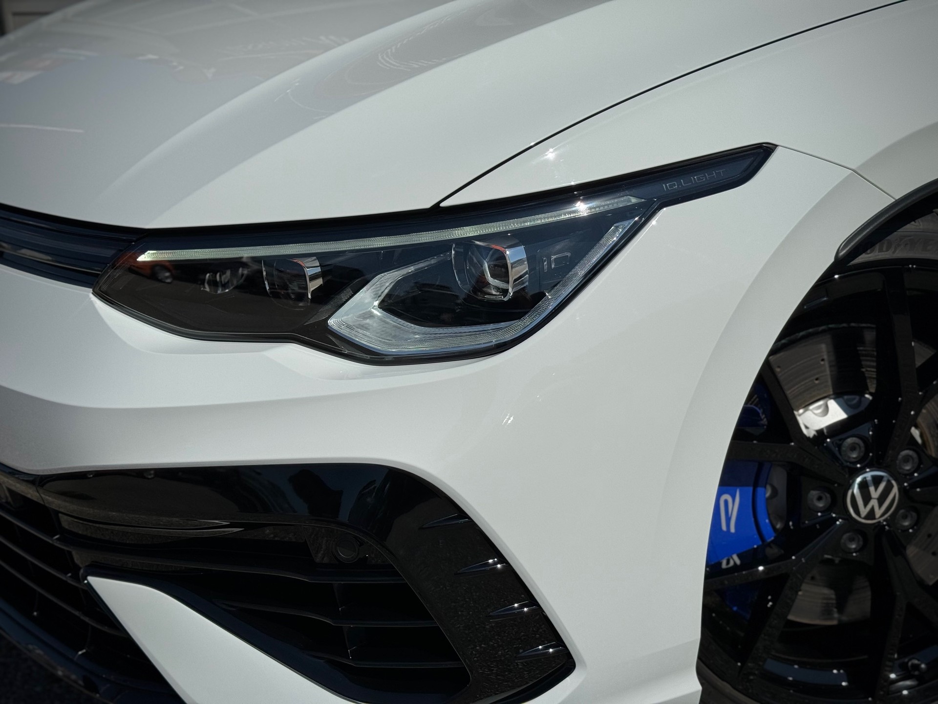 VW Golf 2.0 TSI R Performance DSG 4Motion Akrapovic-image-4