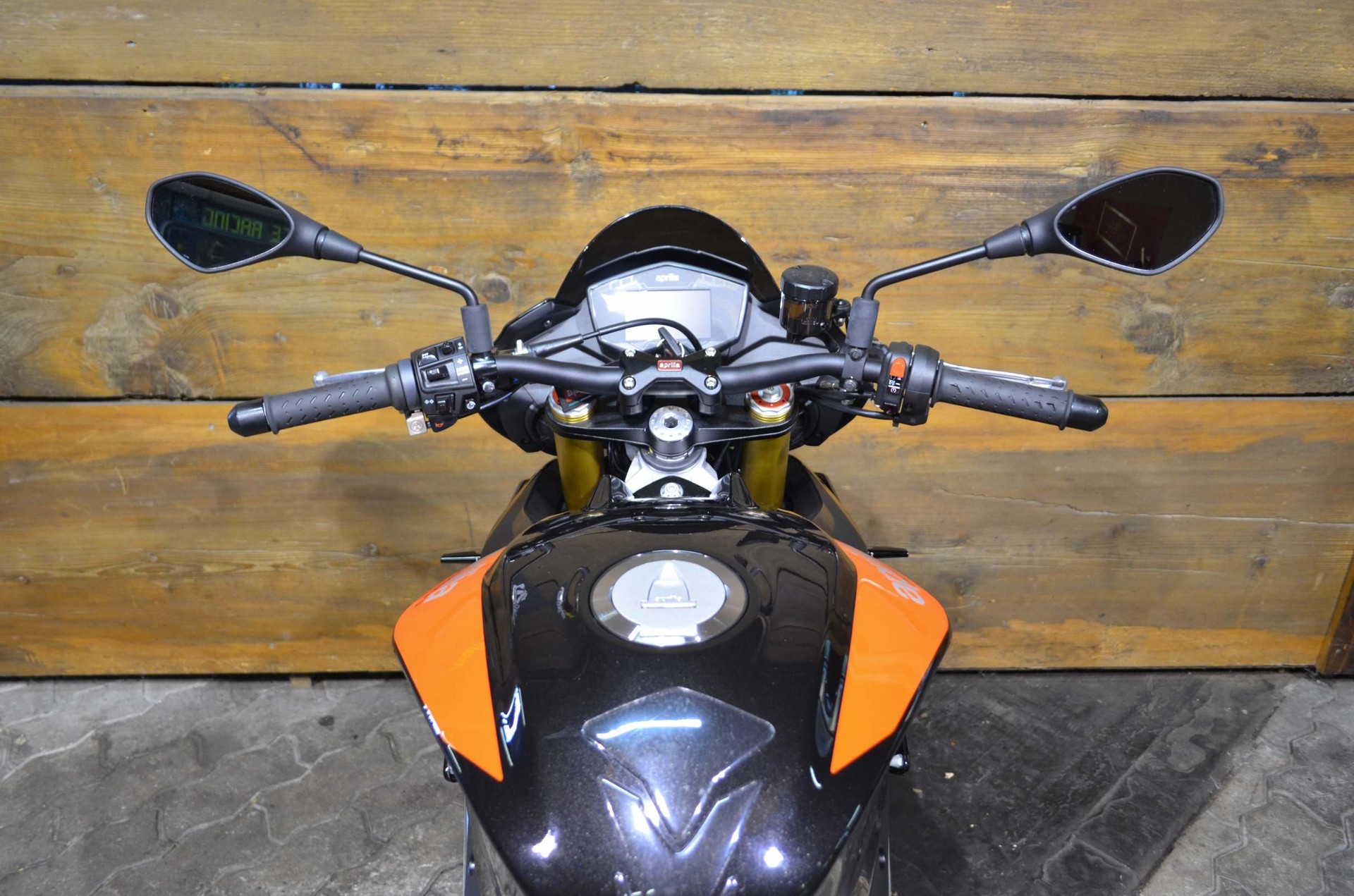 APRILIA Tuono 1100 V4 RR ABS-image-2