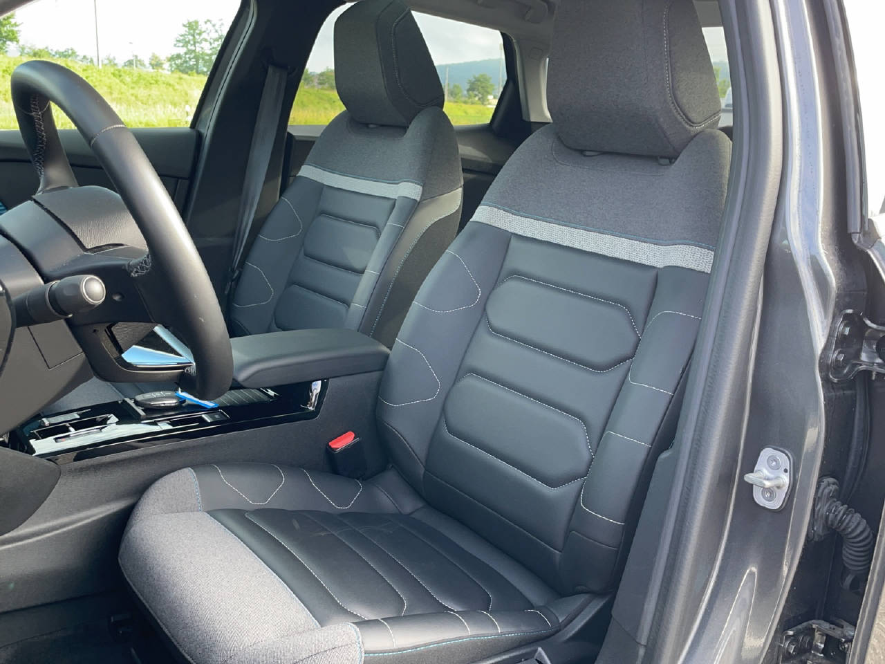 CITROEN C4 X Electric Shine-image-5