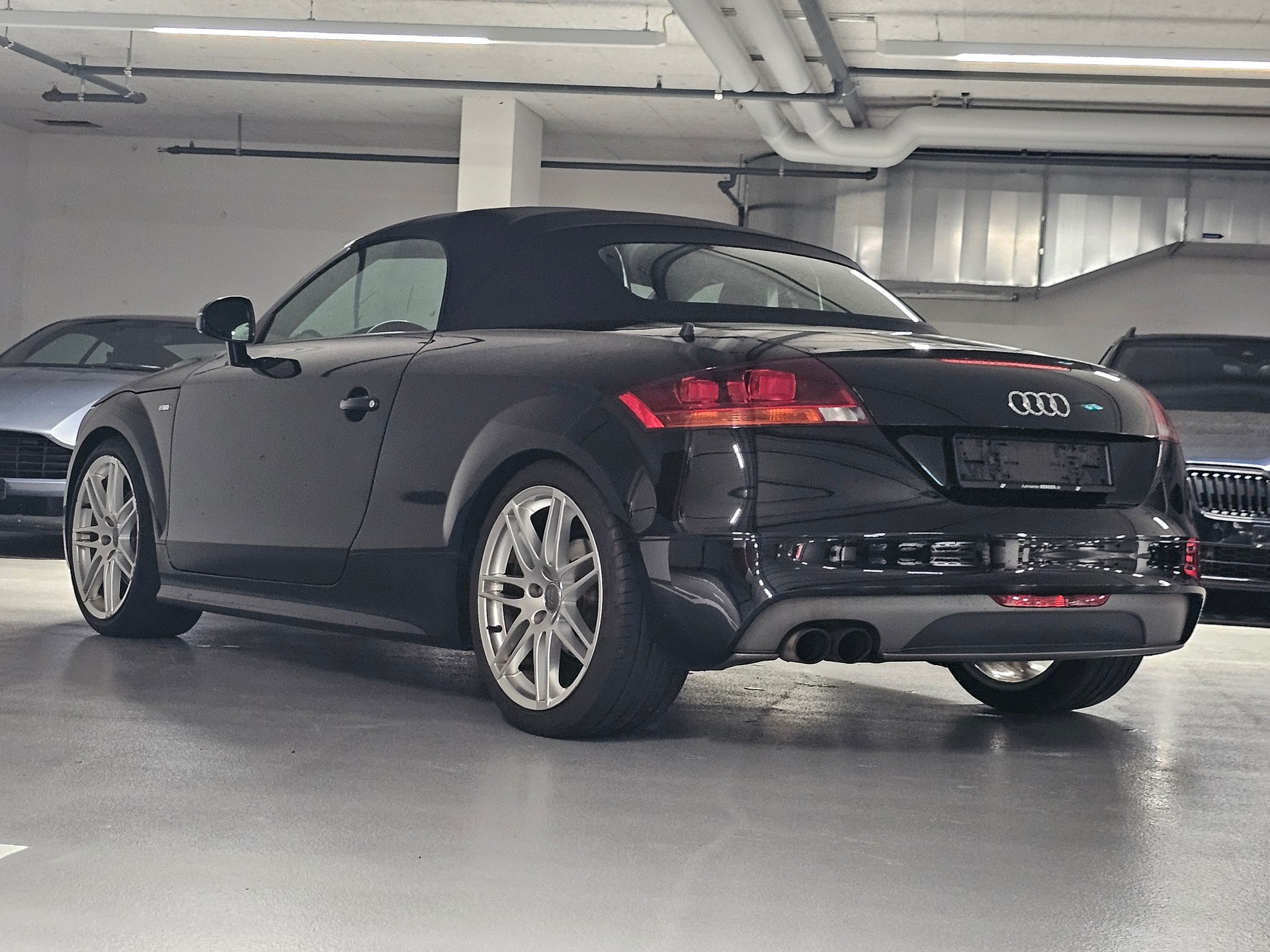 AUDI TT Roadster 2.0 TFSI-showroom-element-3