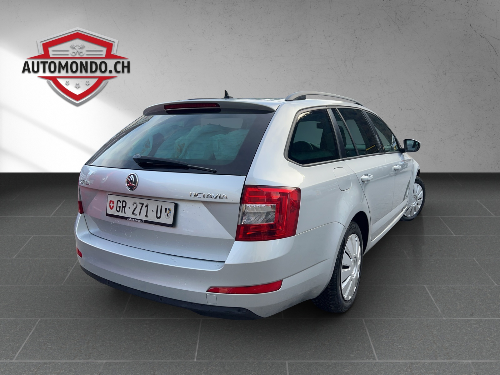 SKODA Octavia Combi 1.6 TDI Active DSG-image-4
