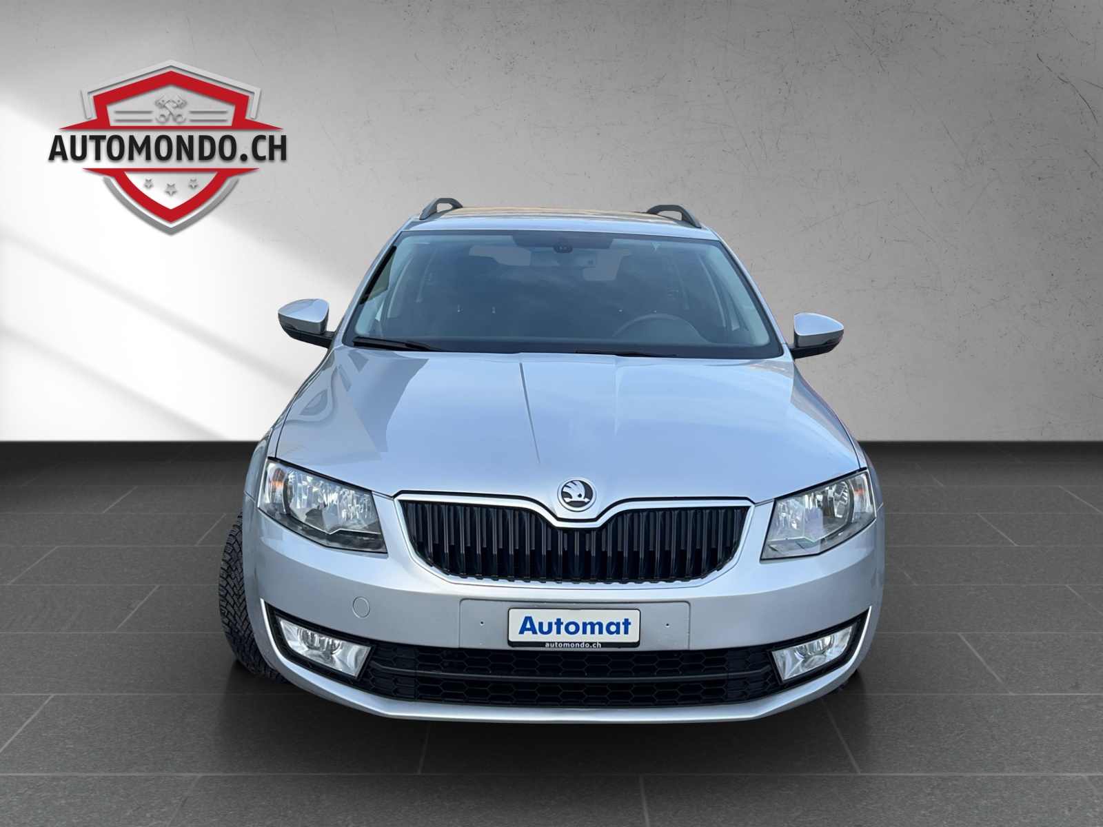 SKODA Octavia Combi 1.6 TDI Active DSG-image-2